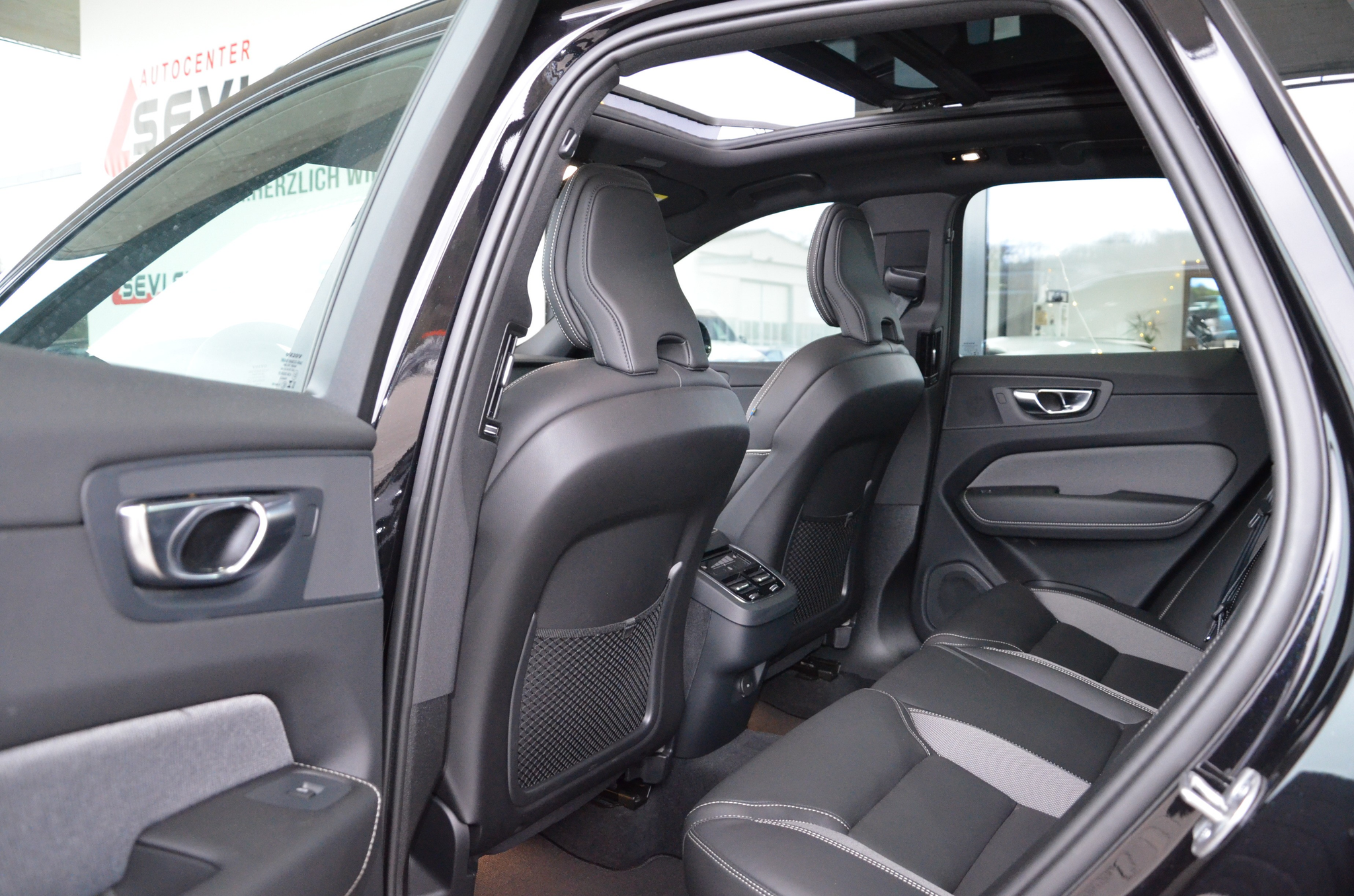 listing desktop thumbnail image 13