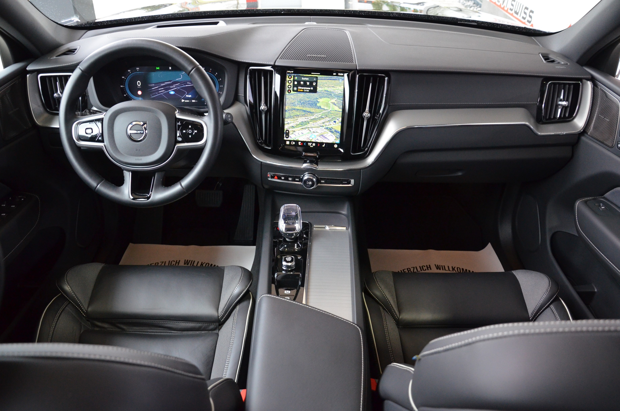 listing desktop thumbnail image 11