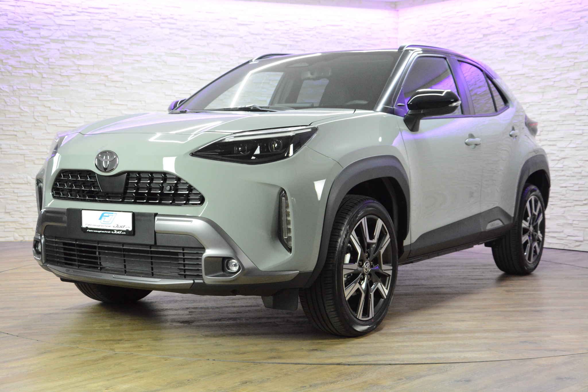 listing desktop thumbnail image 0