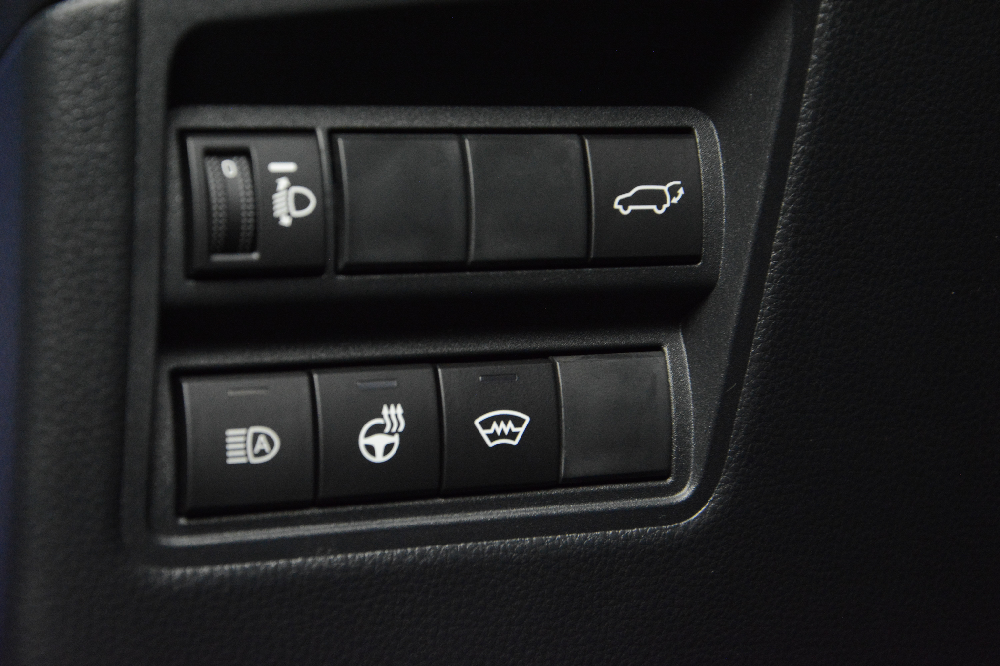 listing desktop thumbnail image 15