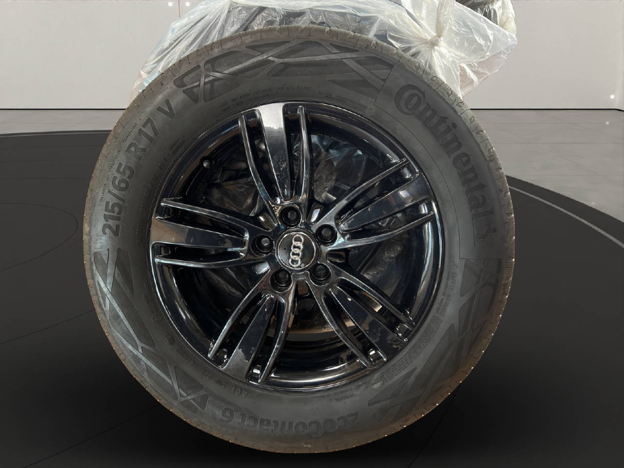 listing desktop thumbnail image 1