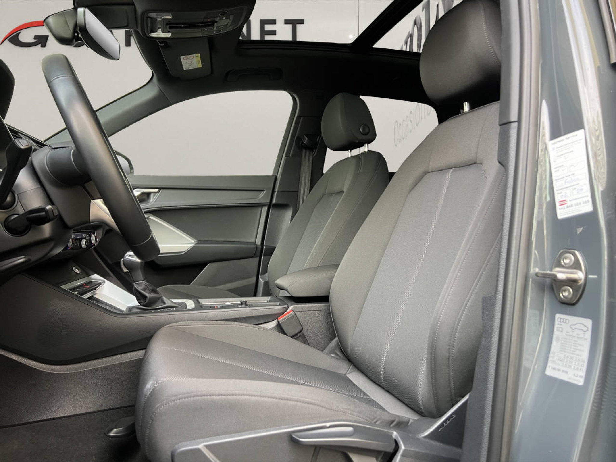 listing desktop thumbnail image 12