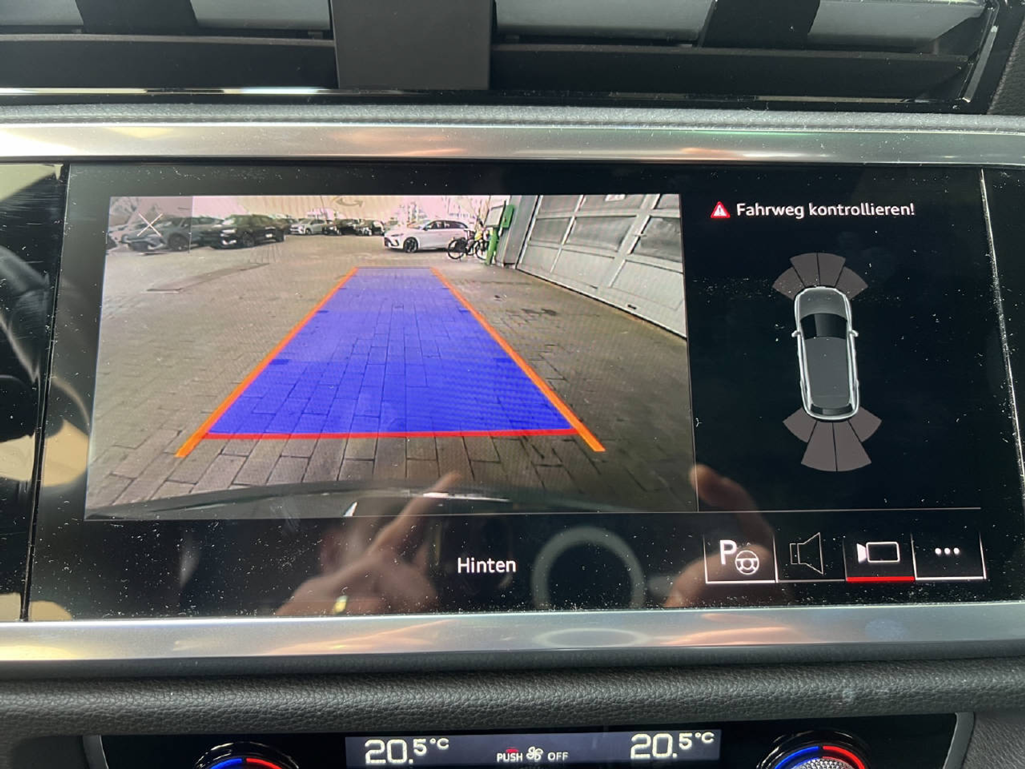 listing desktop thumbnail image 16