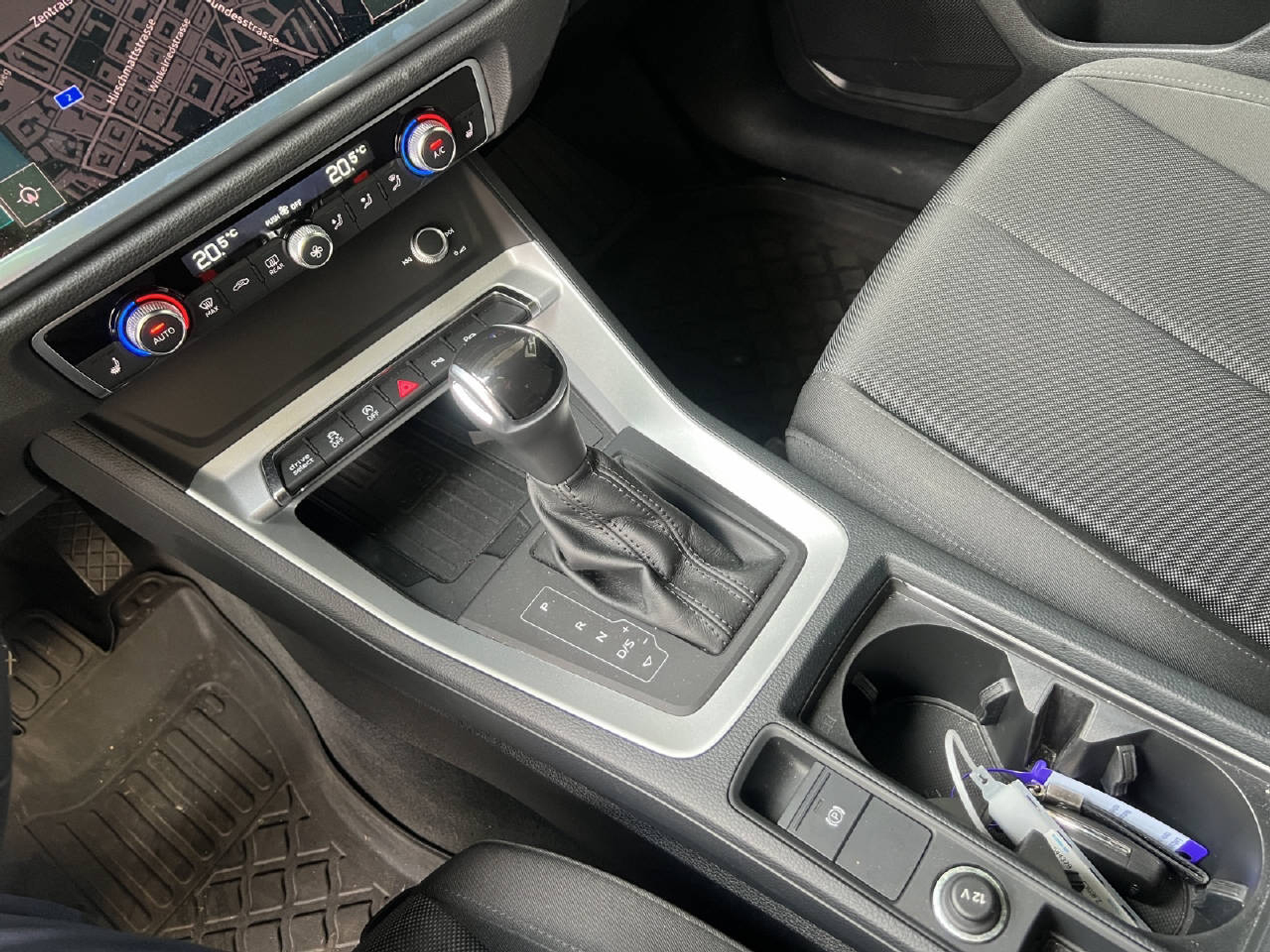 listing desktop thumbnail image 17