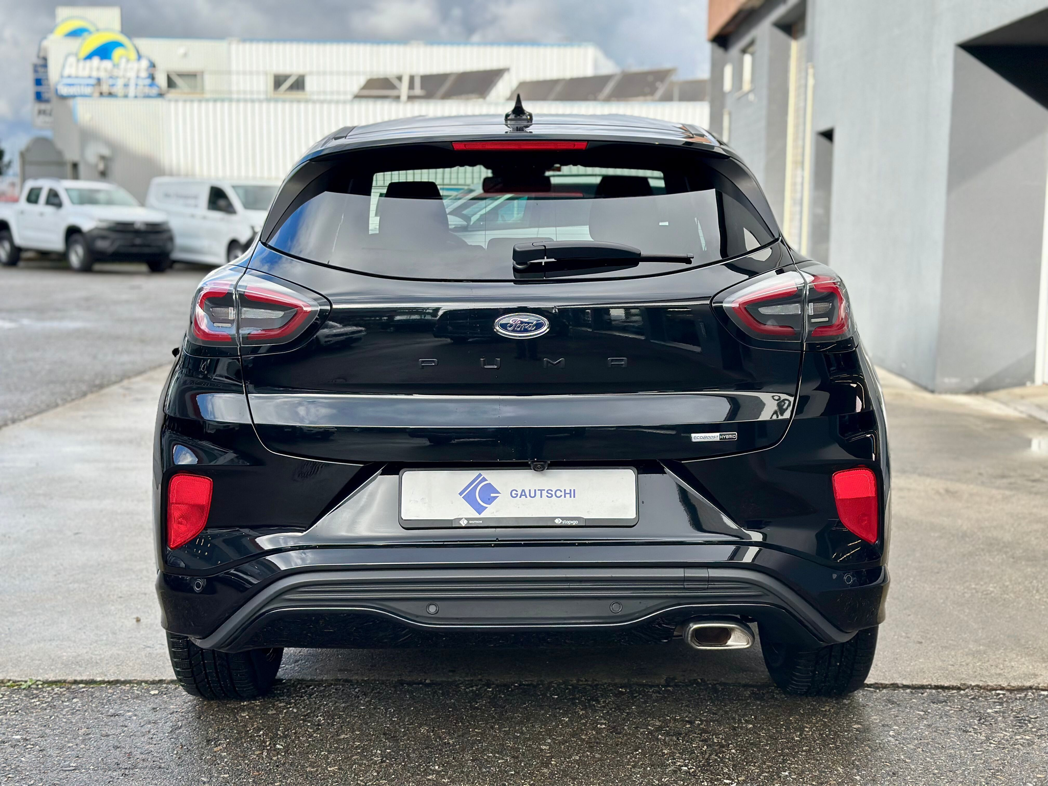 listing desktop thumbnail image 4