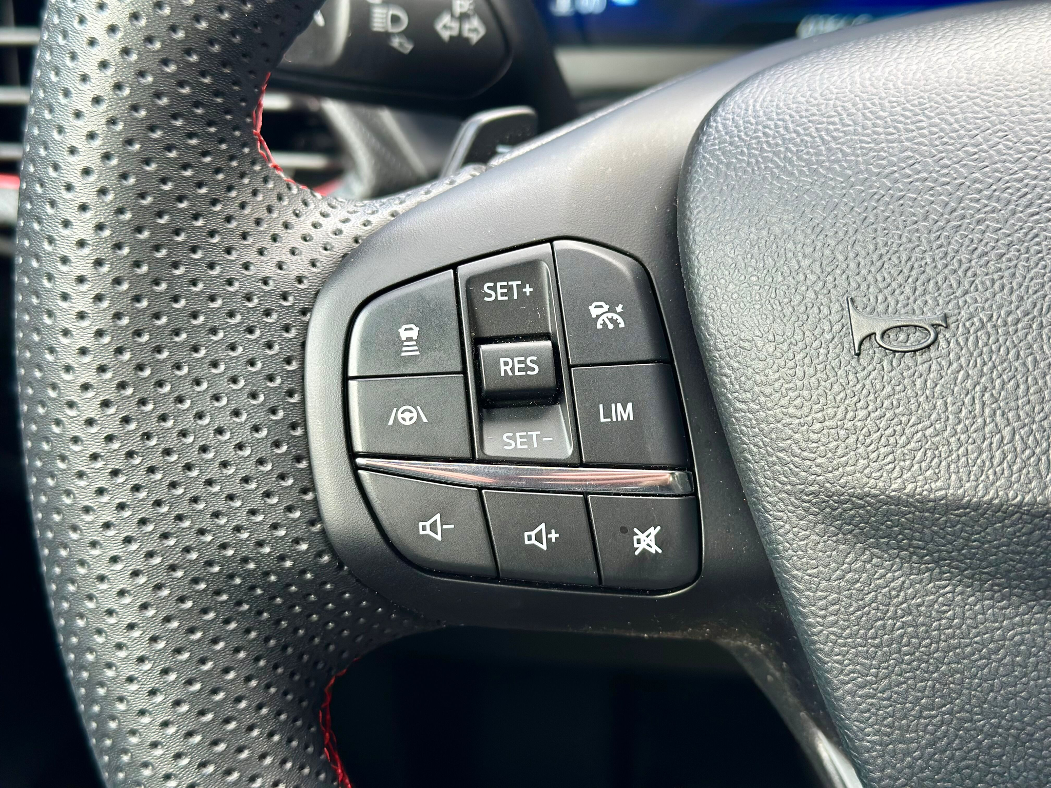 listing desktop thumbnail image 11