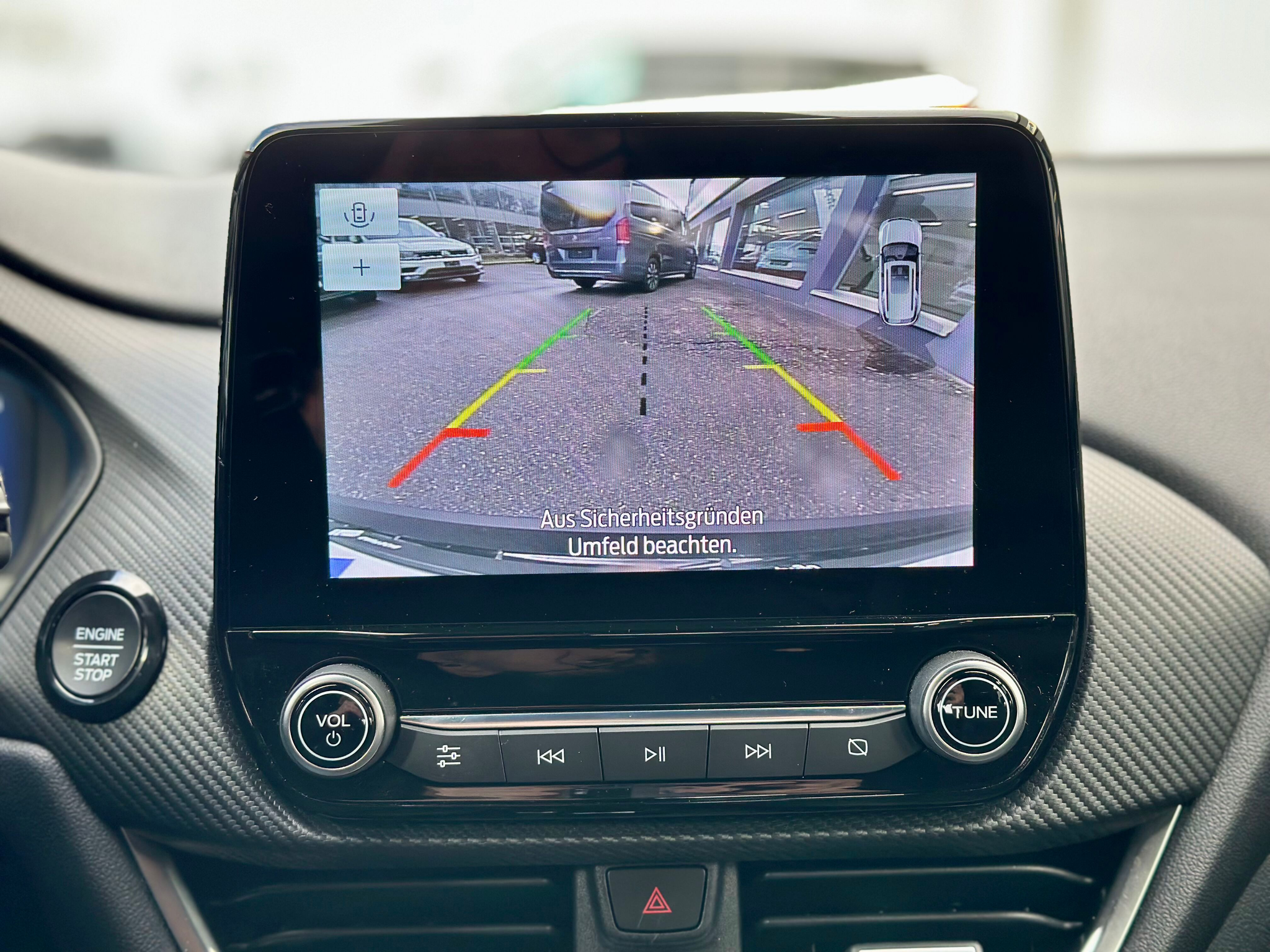 listing desktop thumbnail image 12