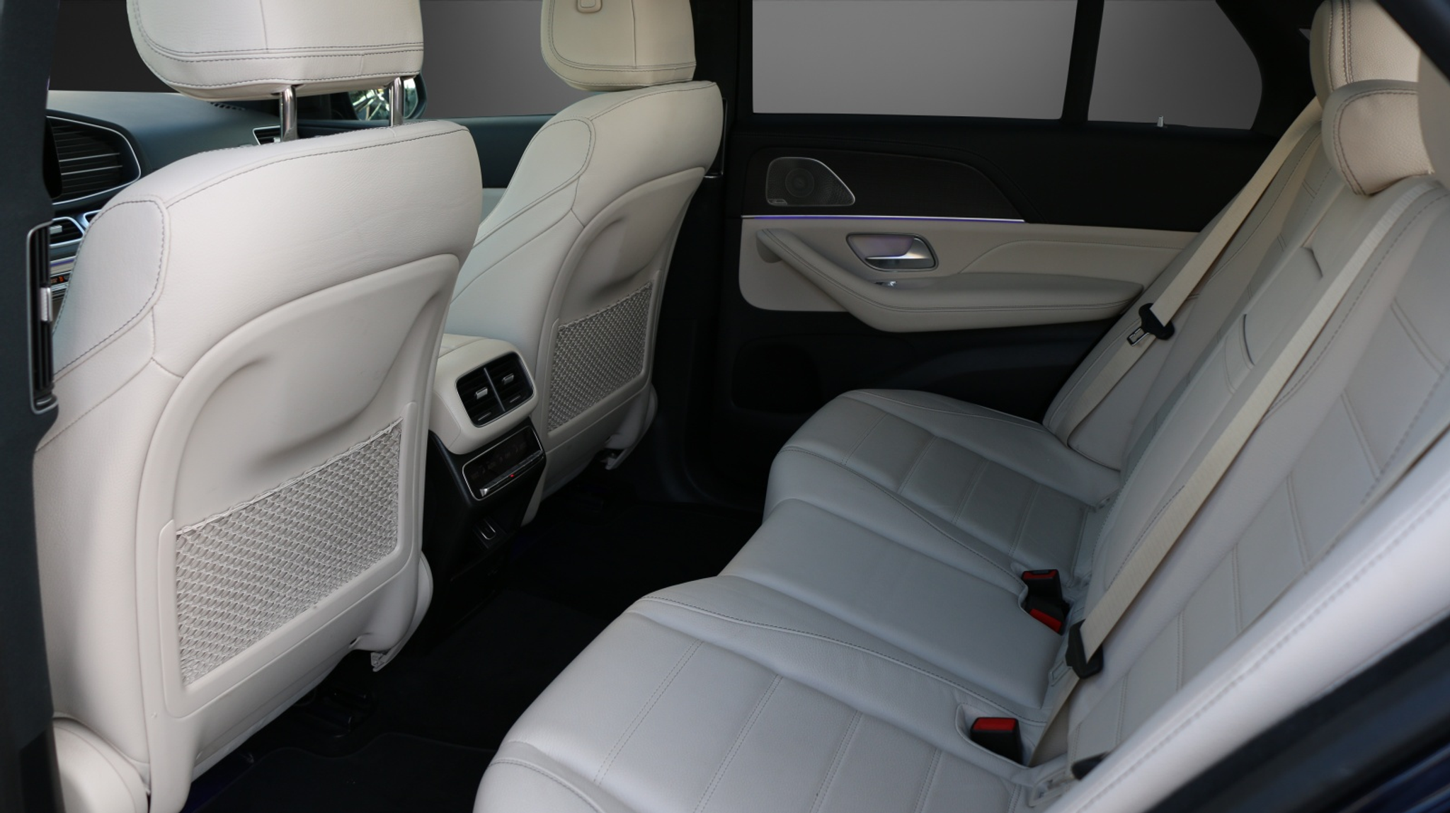 listing desktop thumbnail image 8