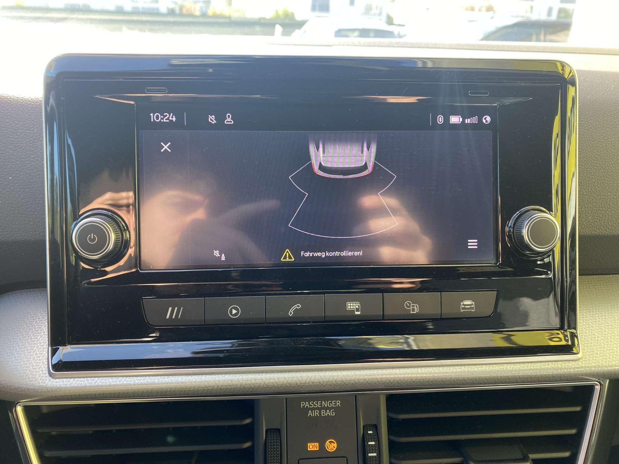 listing desktop thumbnail image 10