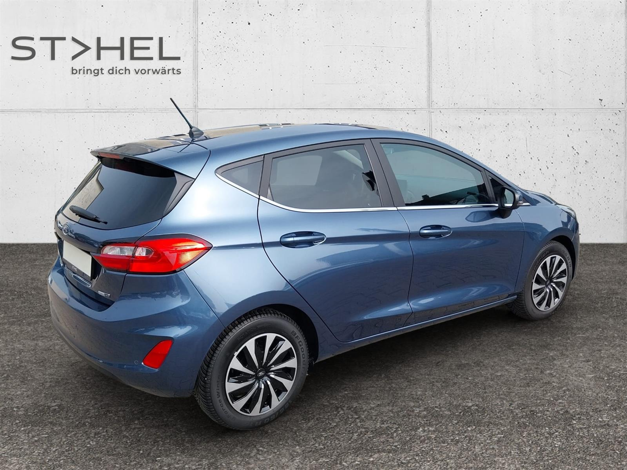 listing desktop thumbnail image 4