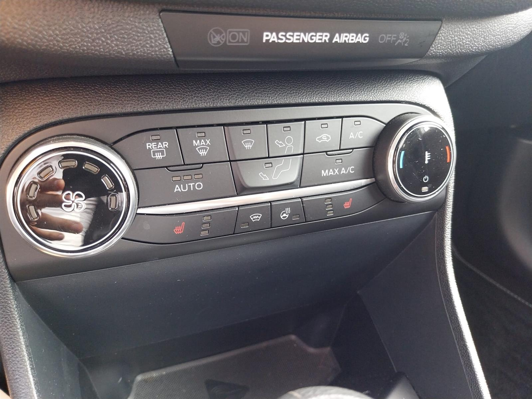 listing desktop thumbnail image 11