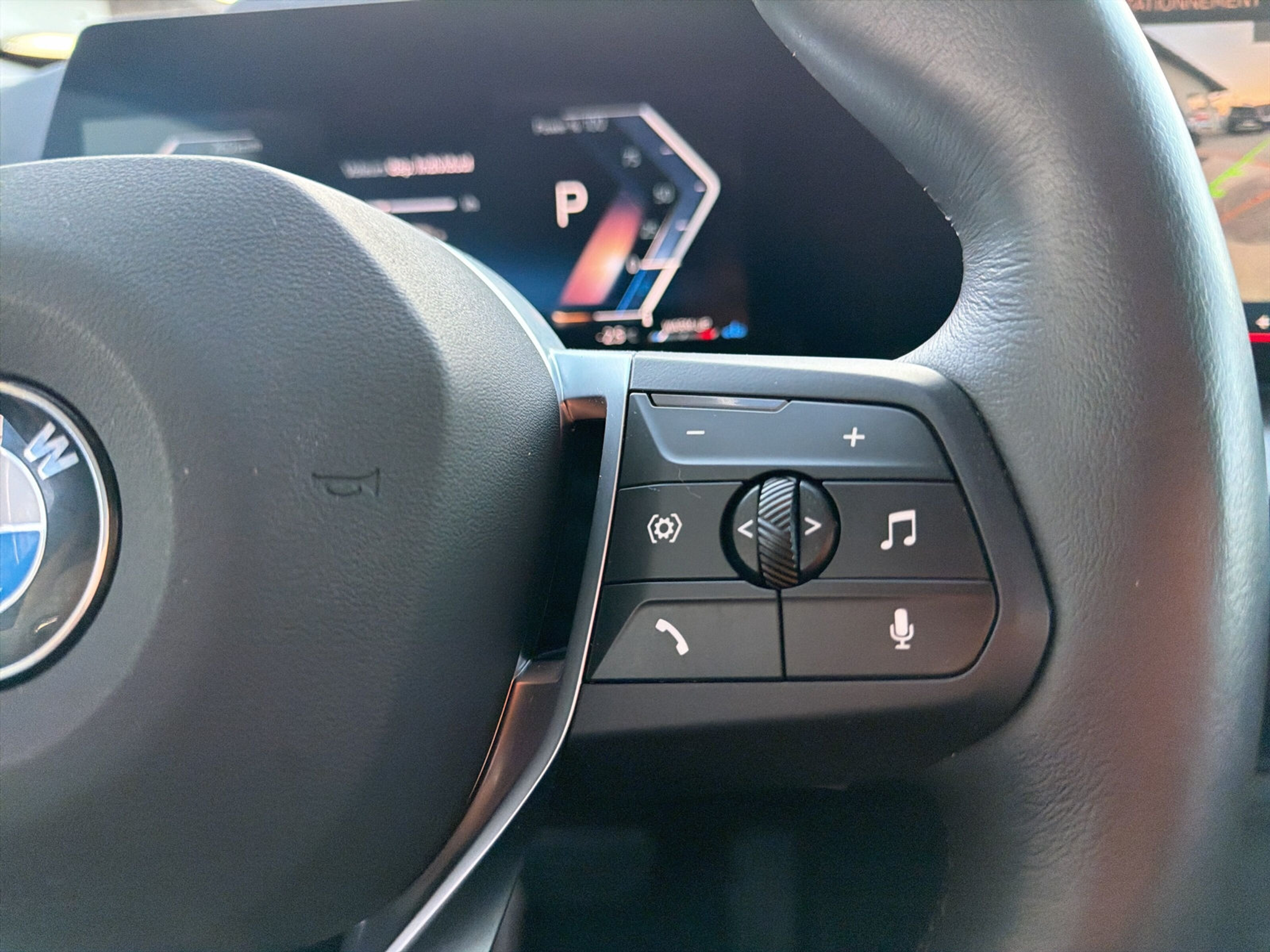 listing desktop thumbnail image 15