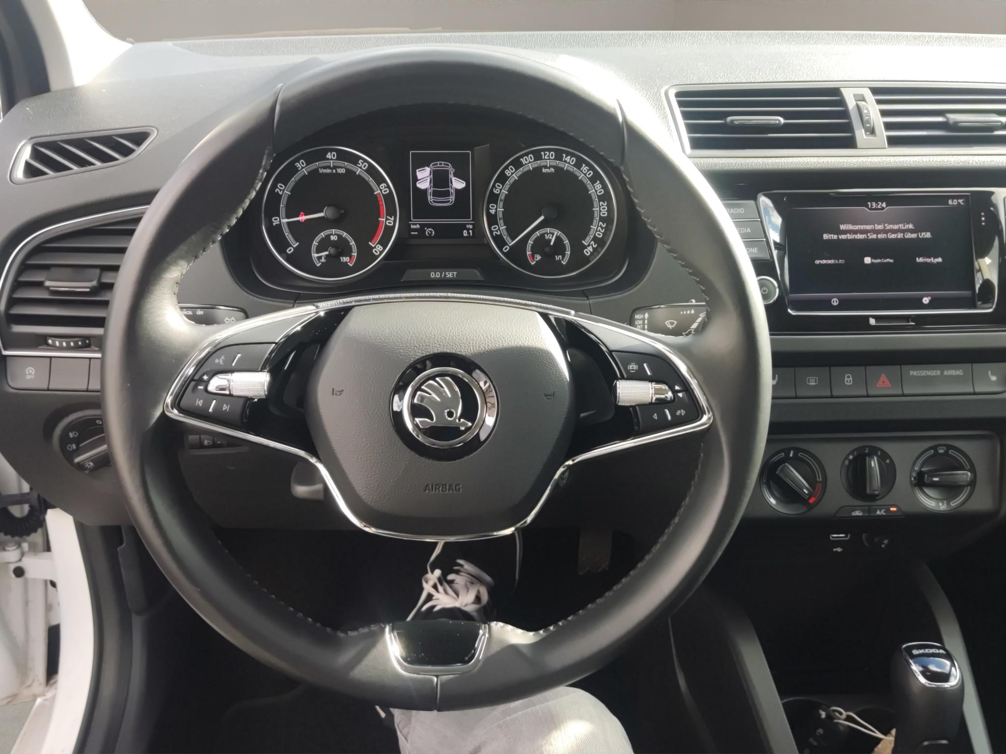 listing desktop thumbnail image 6