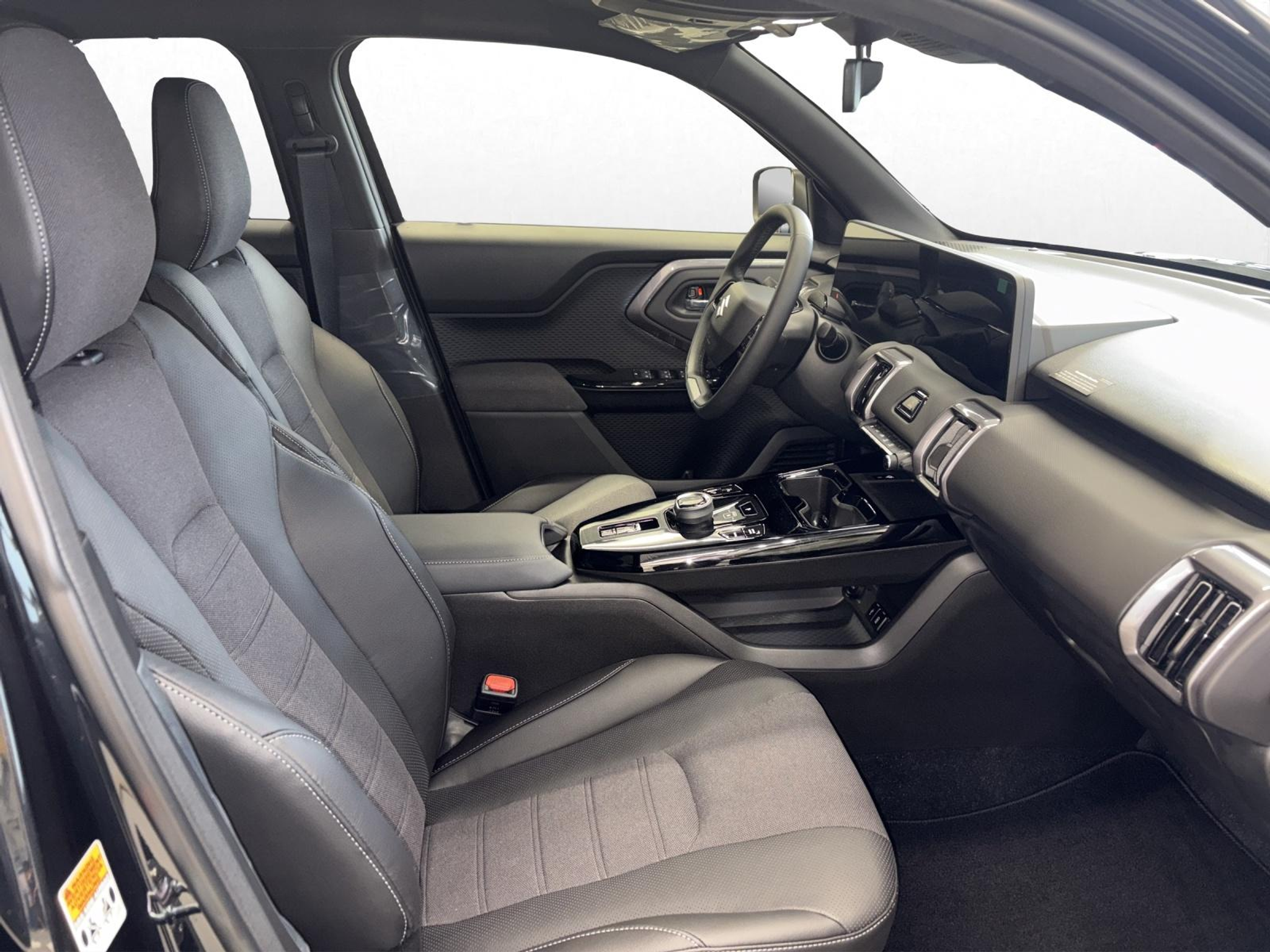 listing desktop thumbnail image 15