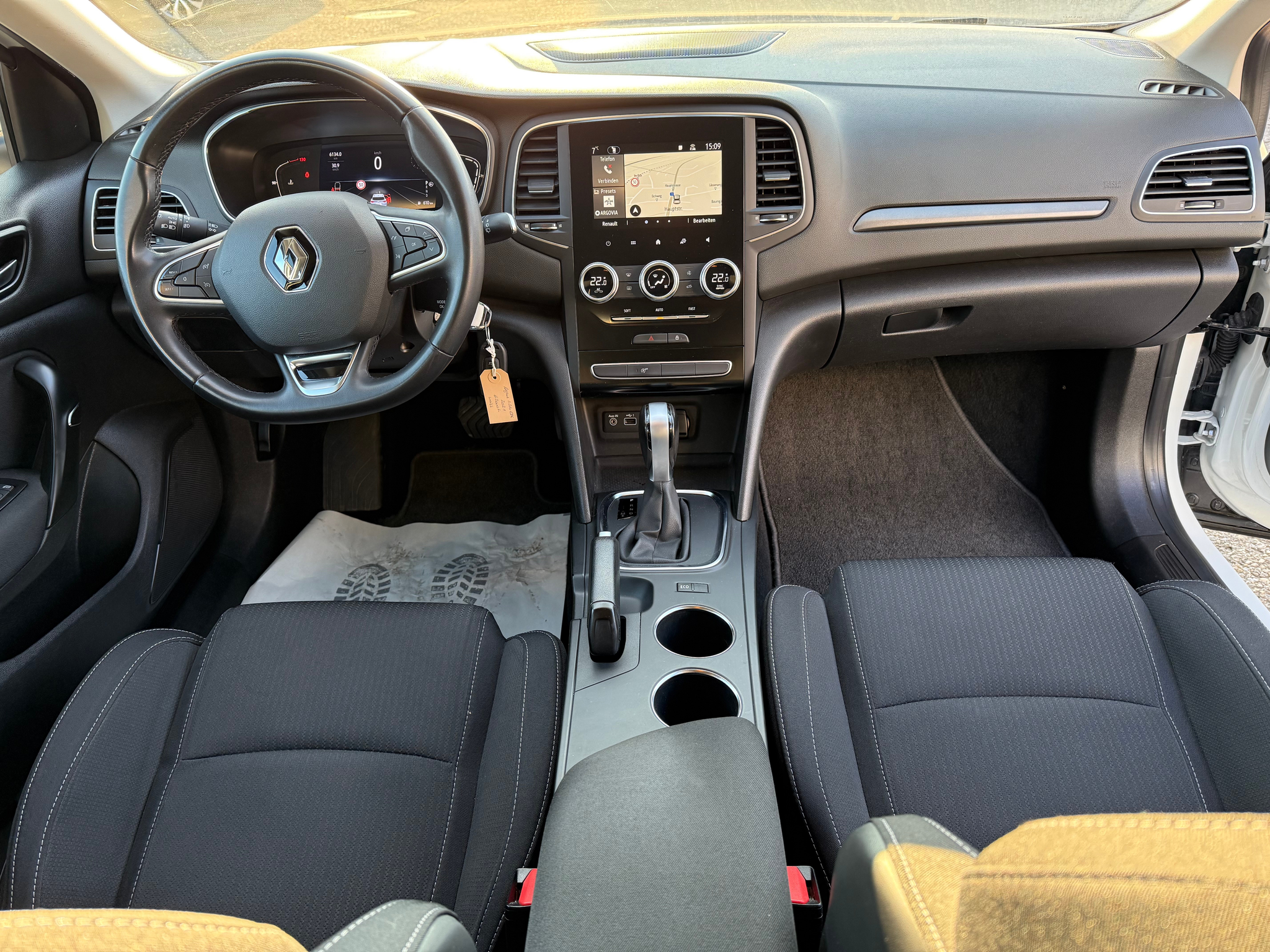 listing desktop thumbnail image 8