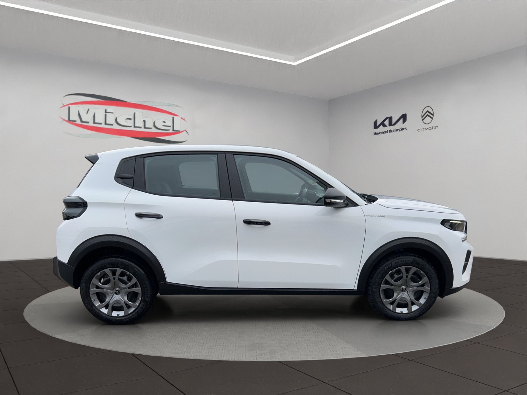 listing desktop thumbnail image 3