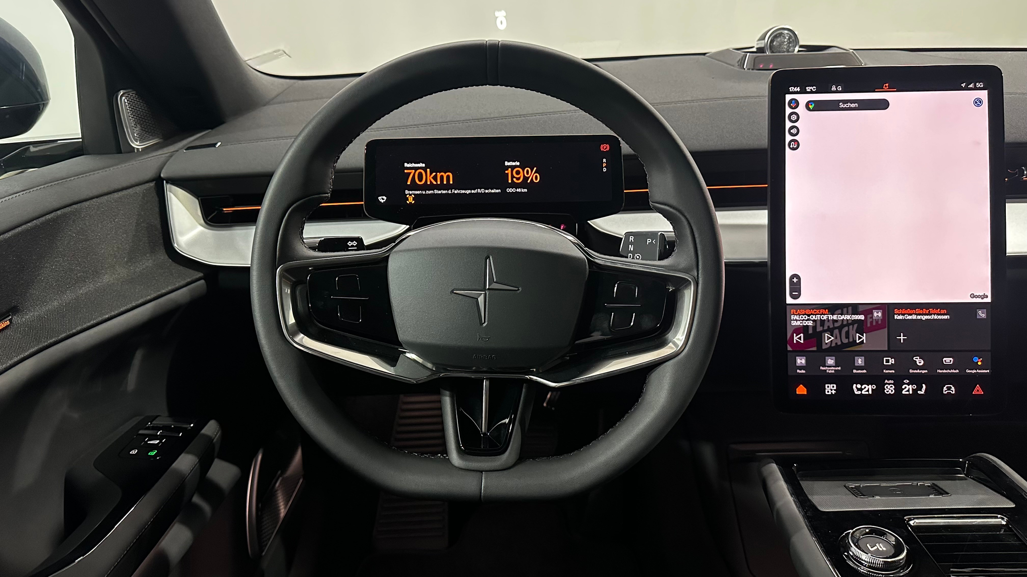 listing desktop thumbnail image 12