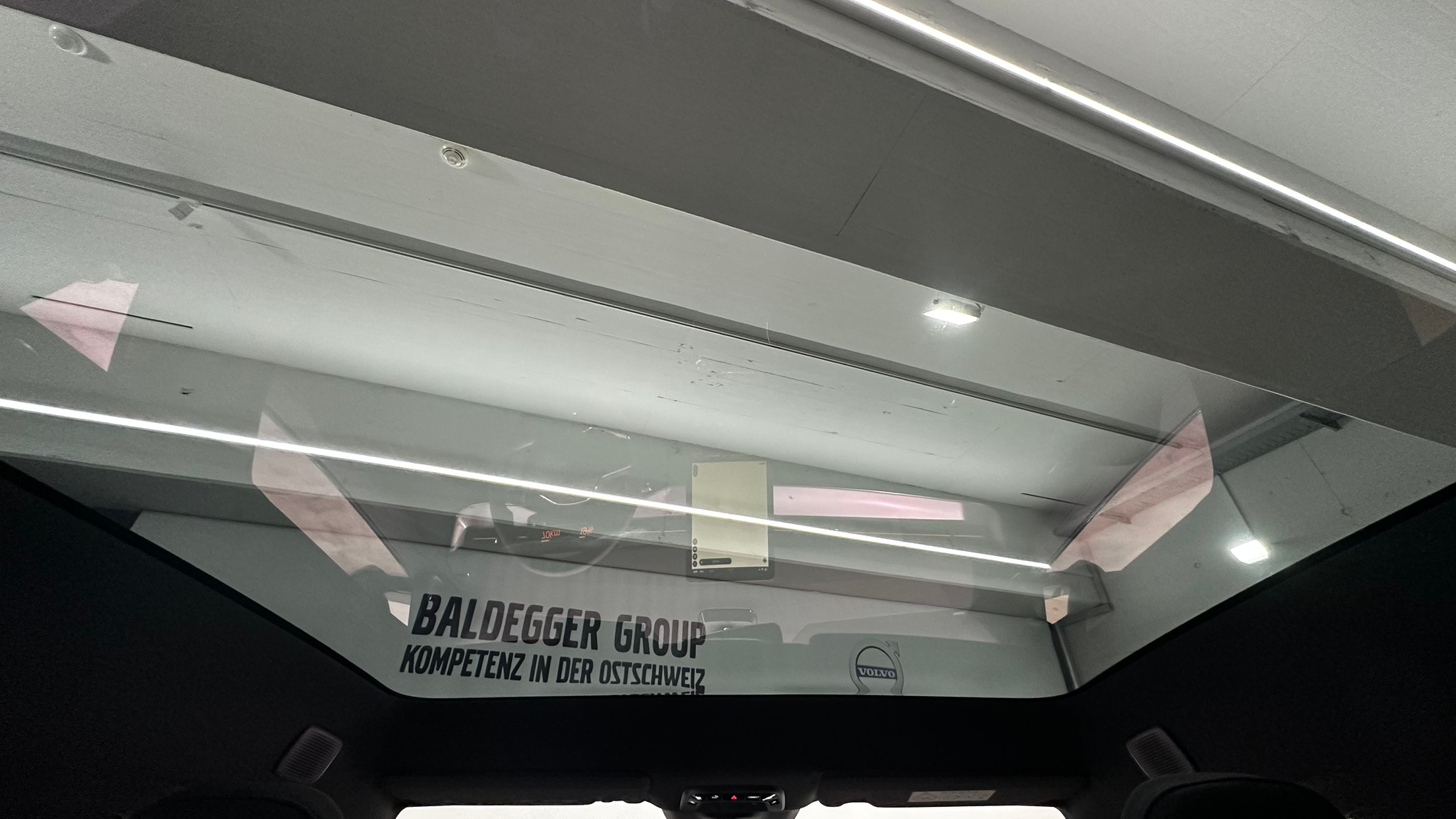 listing desktop thumbnail image 11