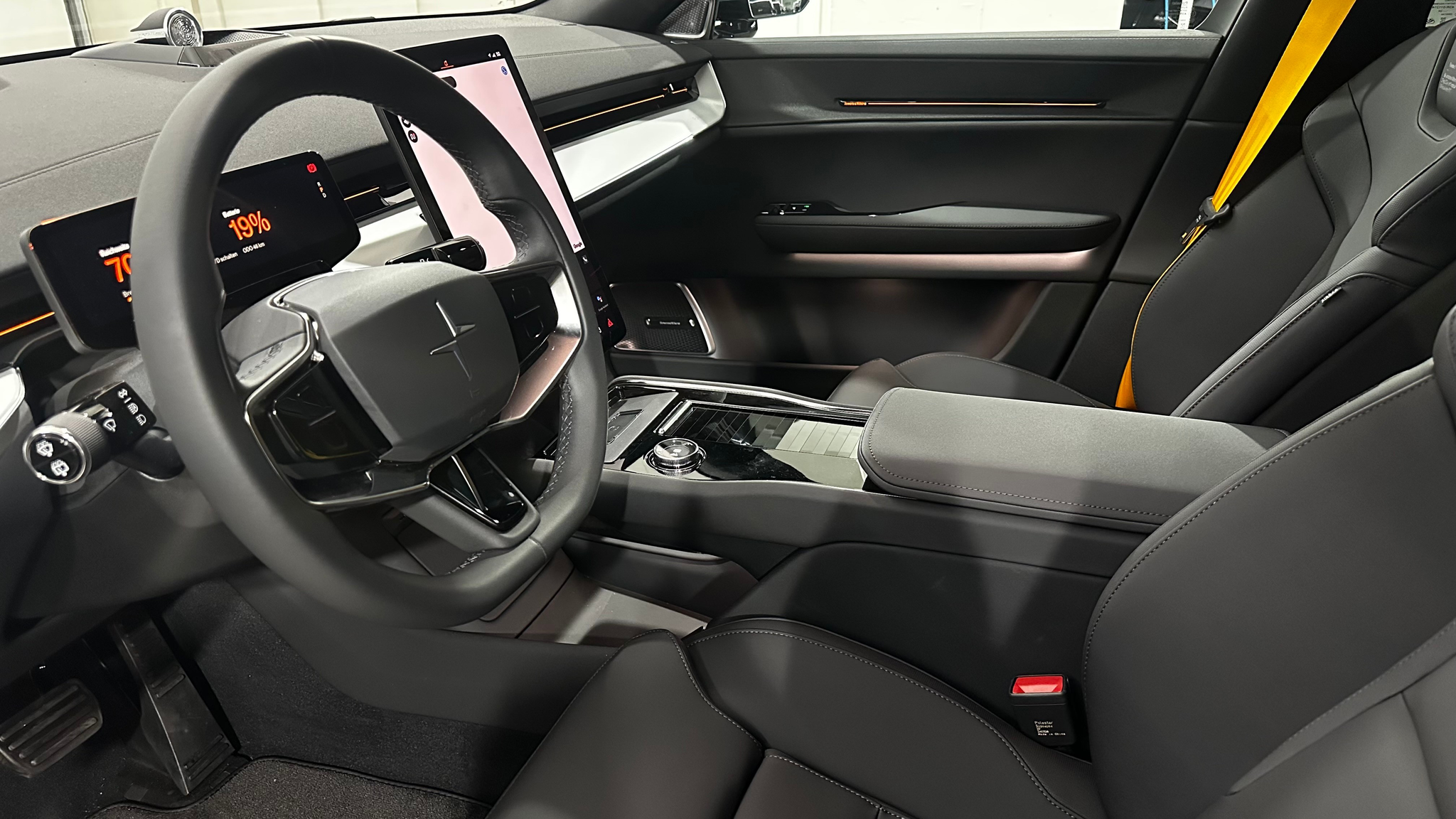 listing desktop thumbnail image 3