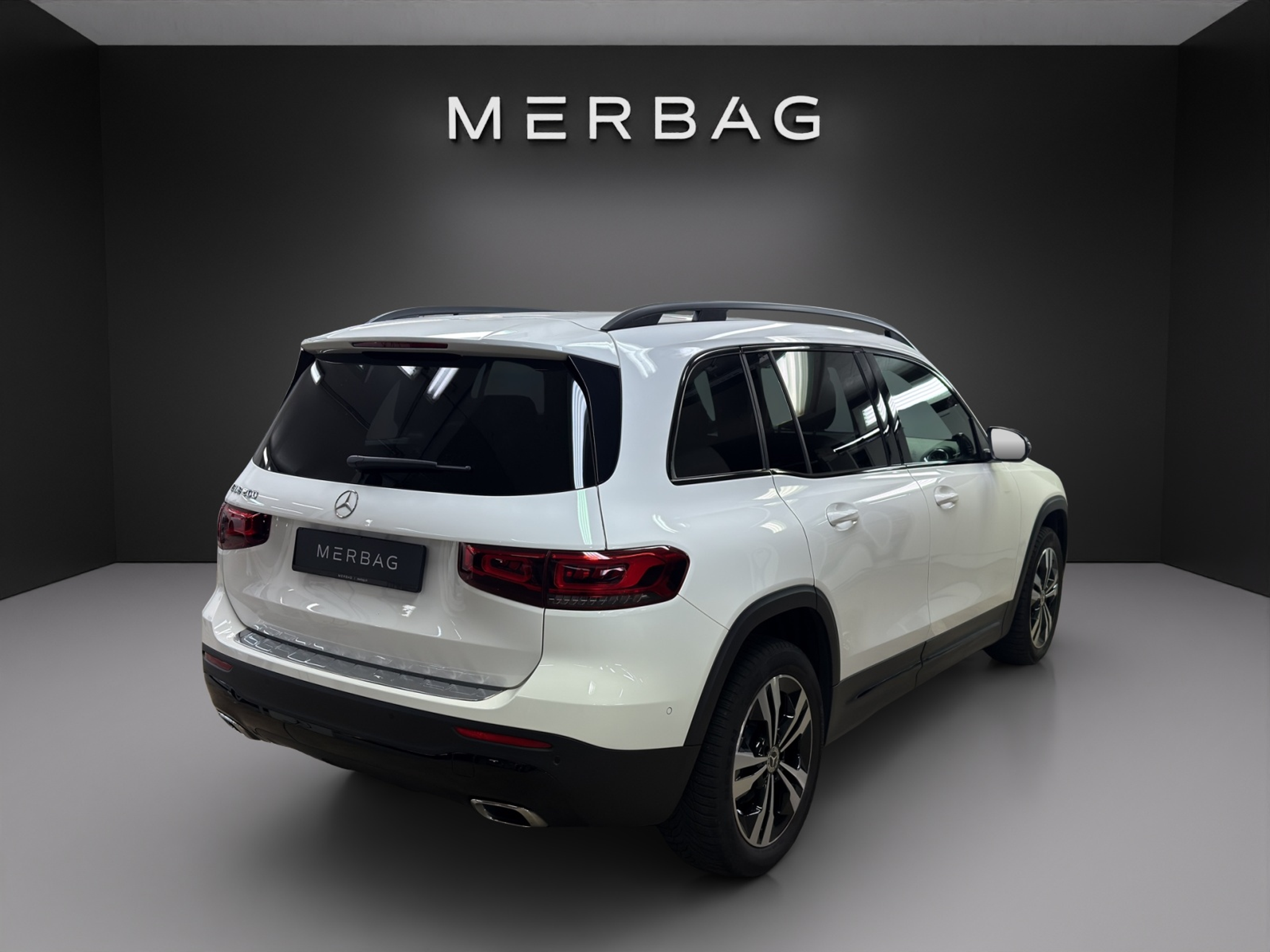 listing desktop thumbnail image 4