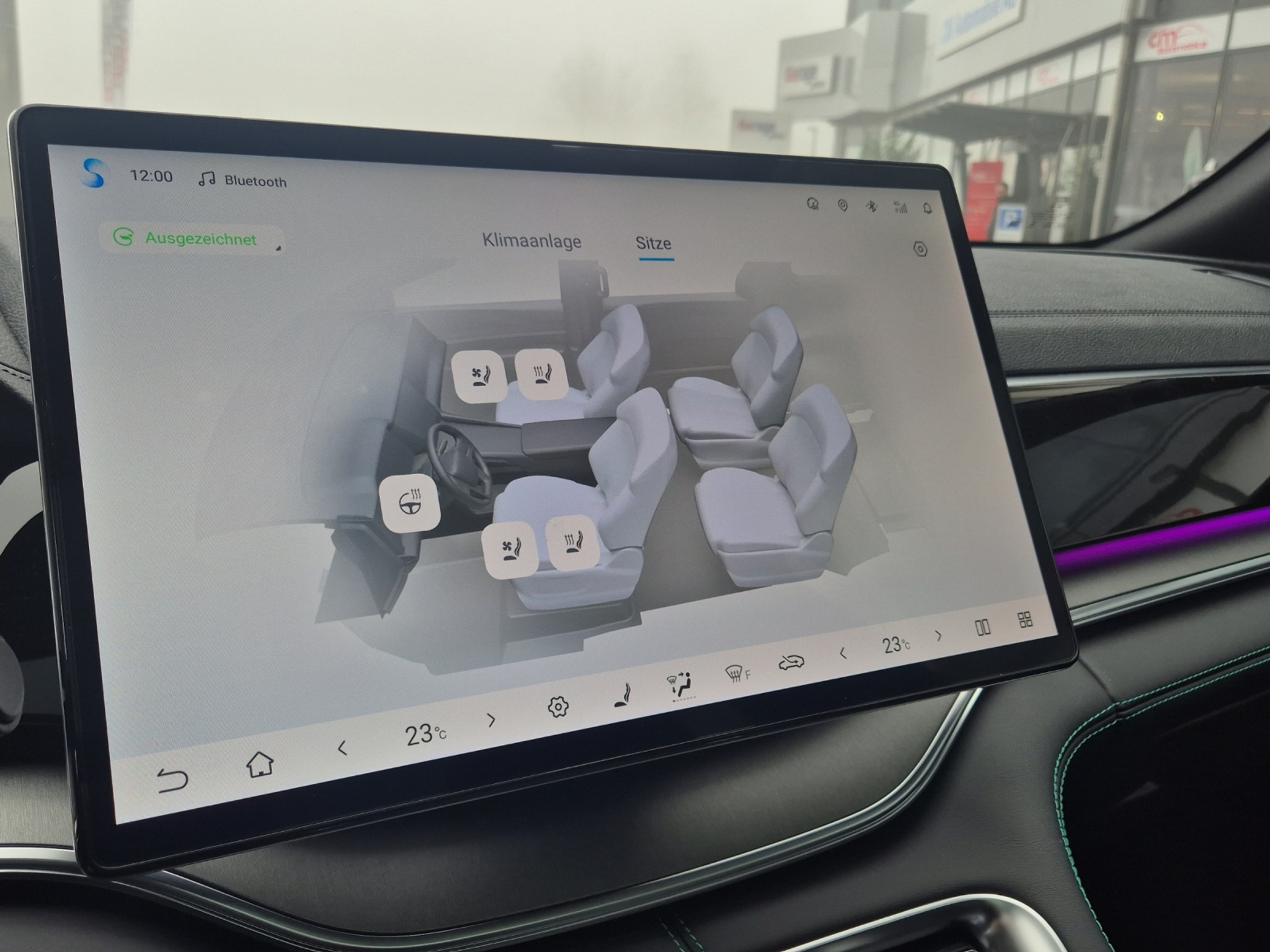 listing desktop thumbnail image 24