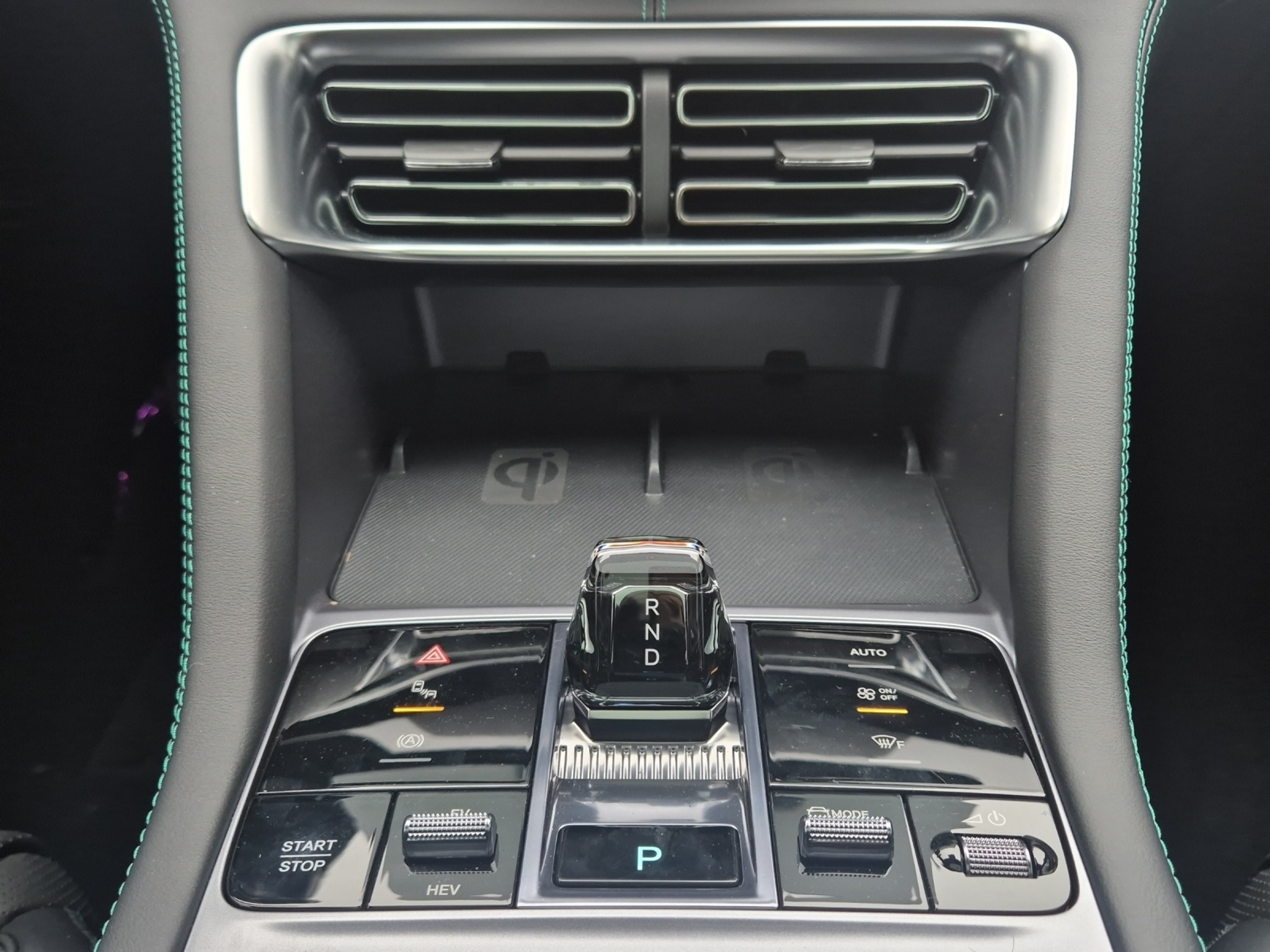 listing desktop thumbnail image 17