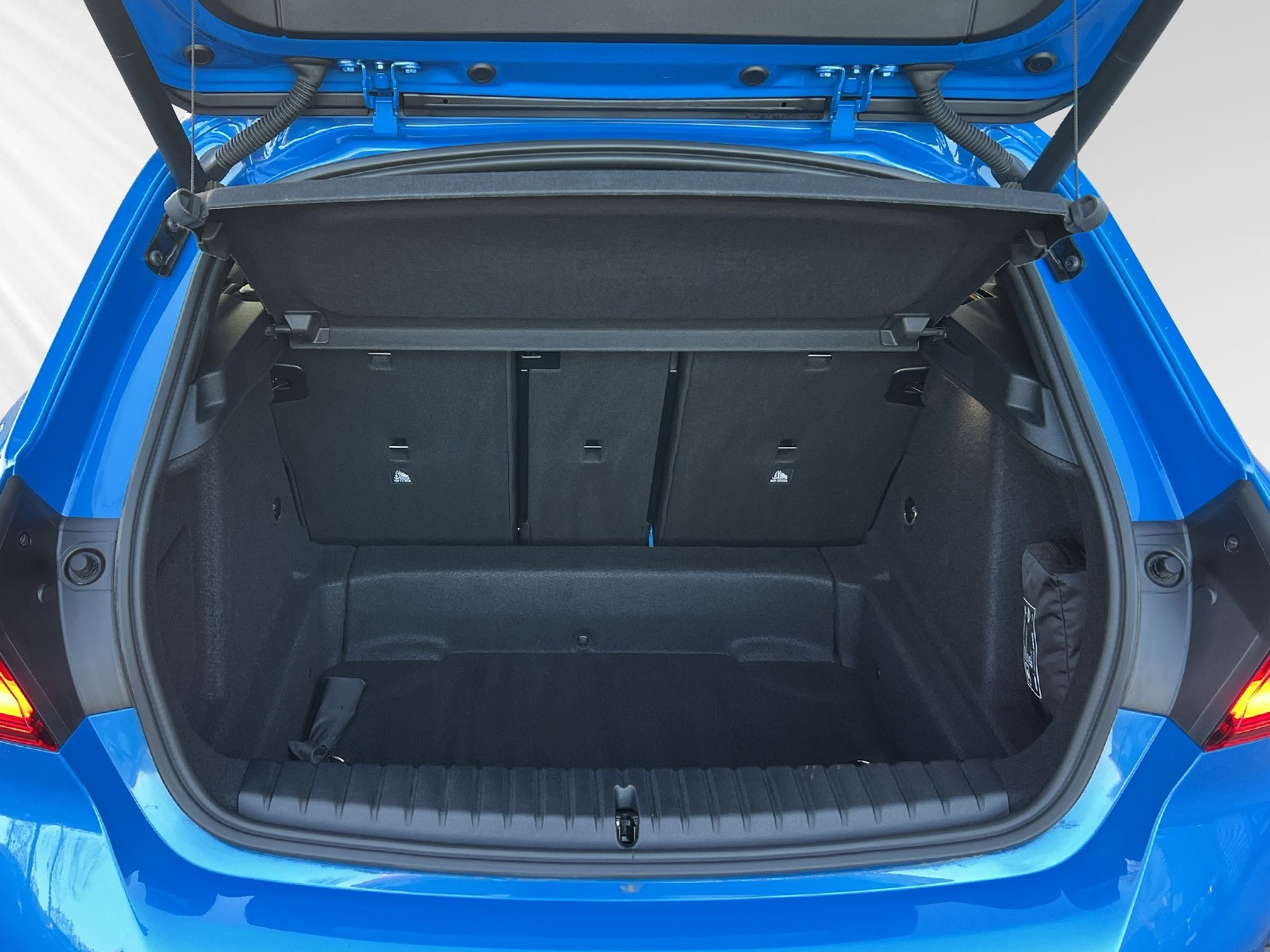 listing desktop thumbnail image 7