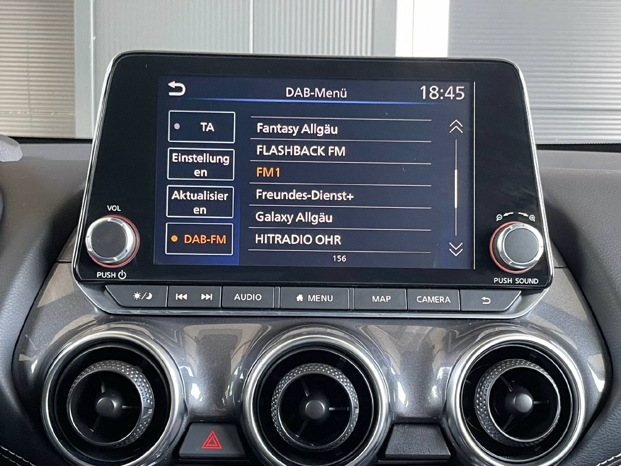 listing desktop thumbnail image 13