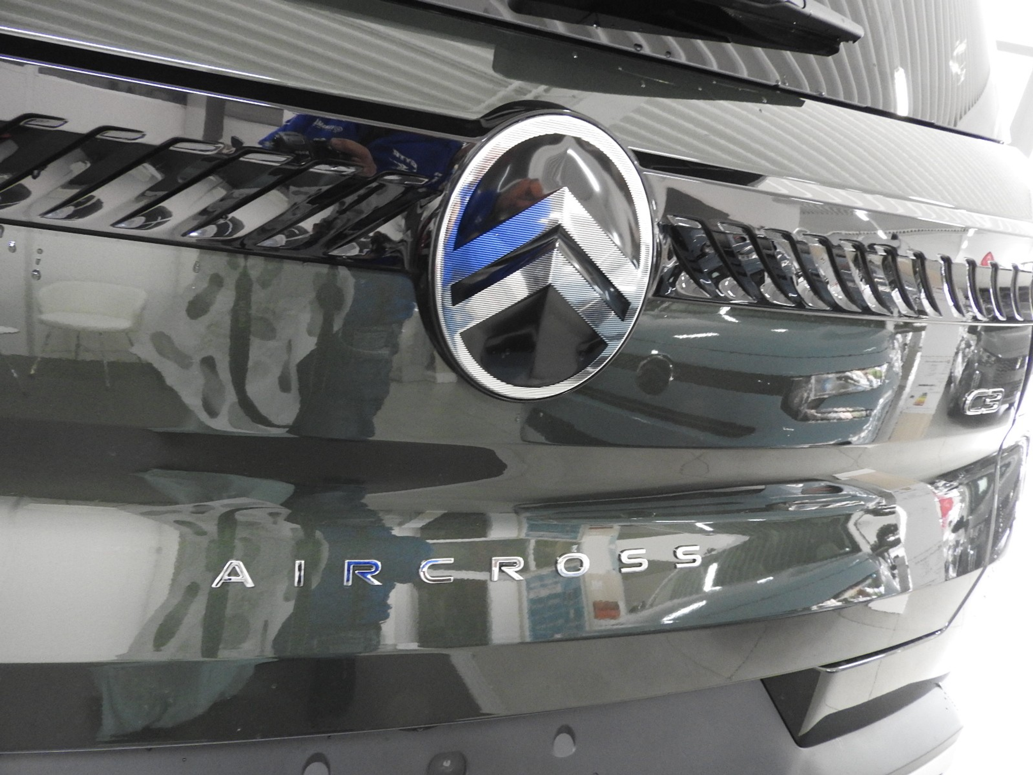 listing desktop thumbnail image 13