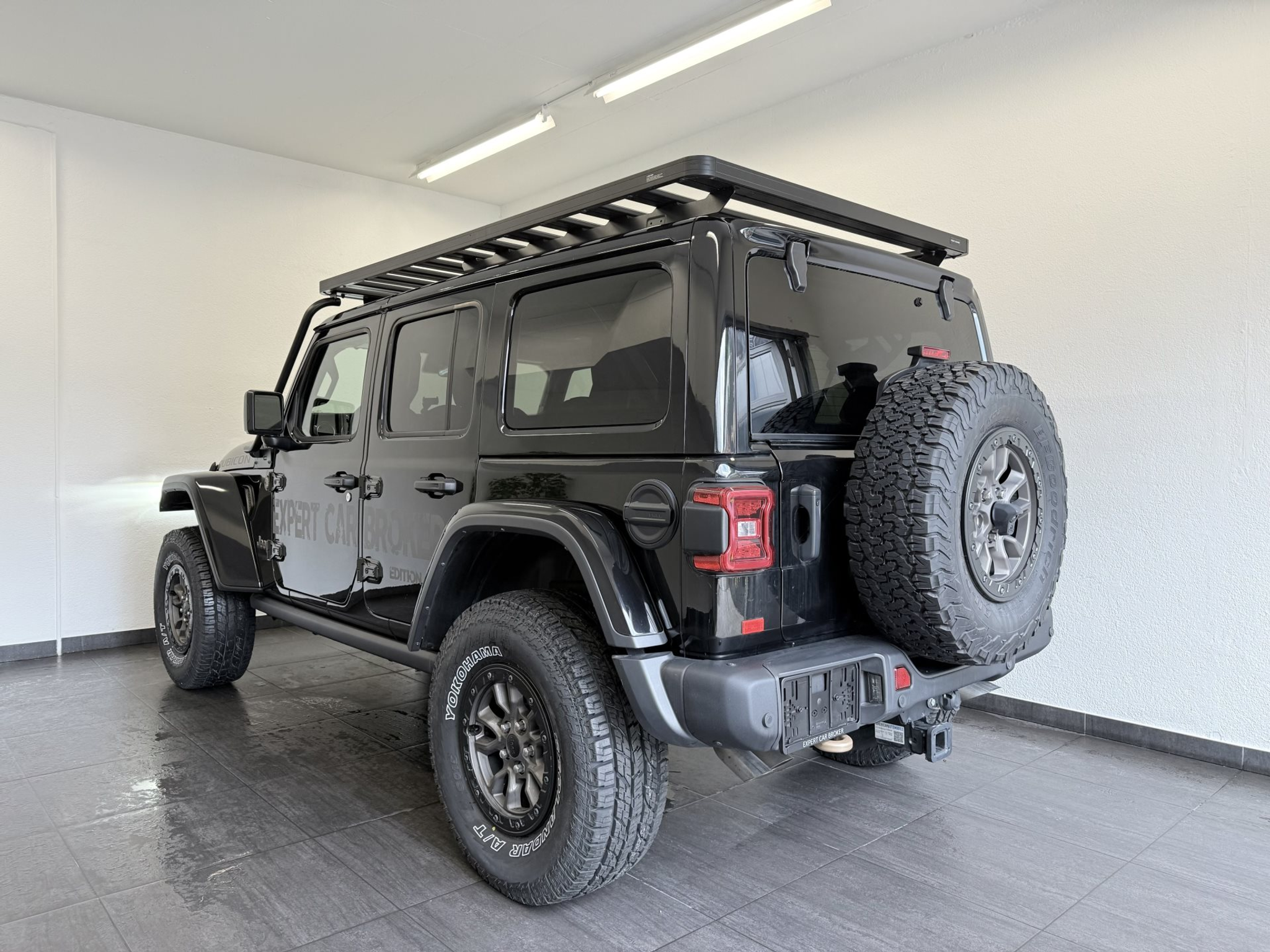 listing desktop thumbnail image 11