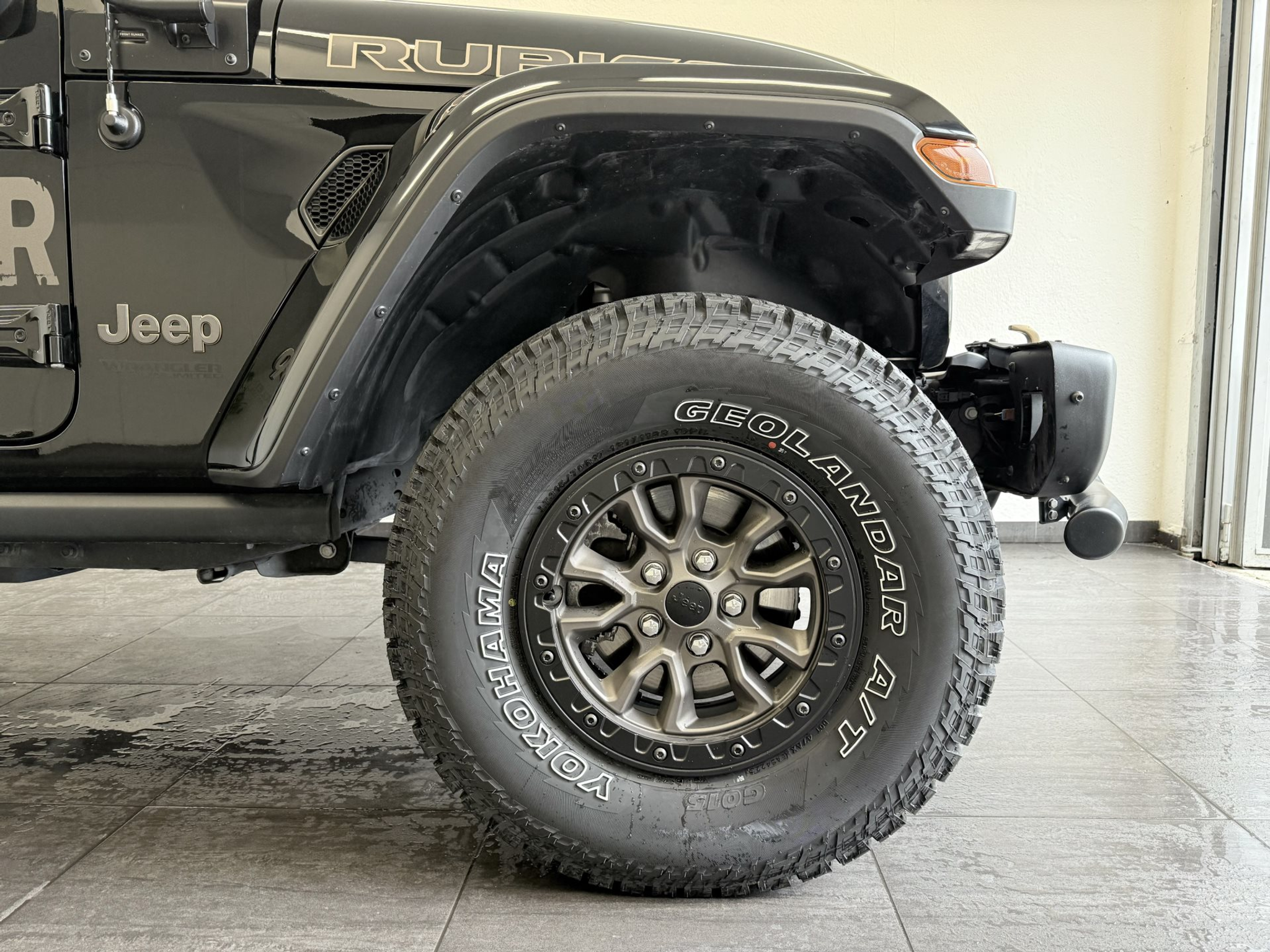 listing desktop thumbnail image 5