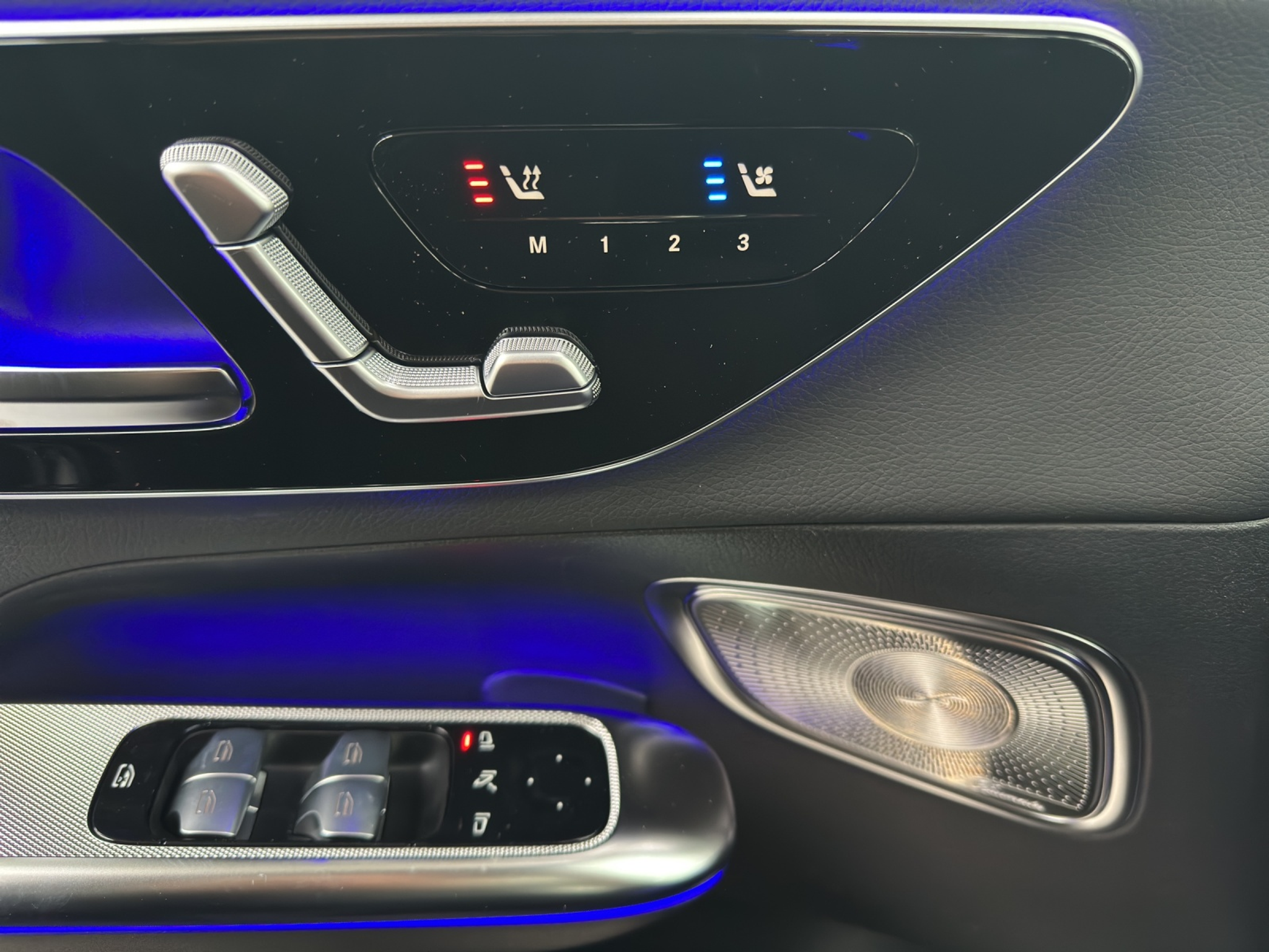 listing desktop thumbnail image 14