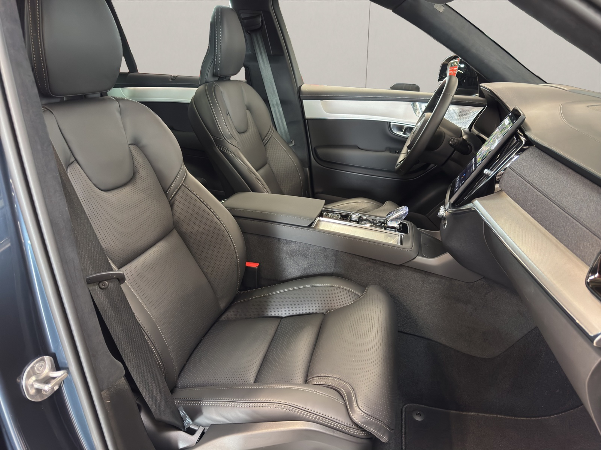 listing desktop thumbnail image 12