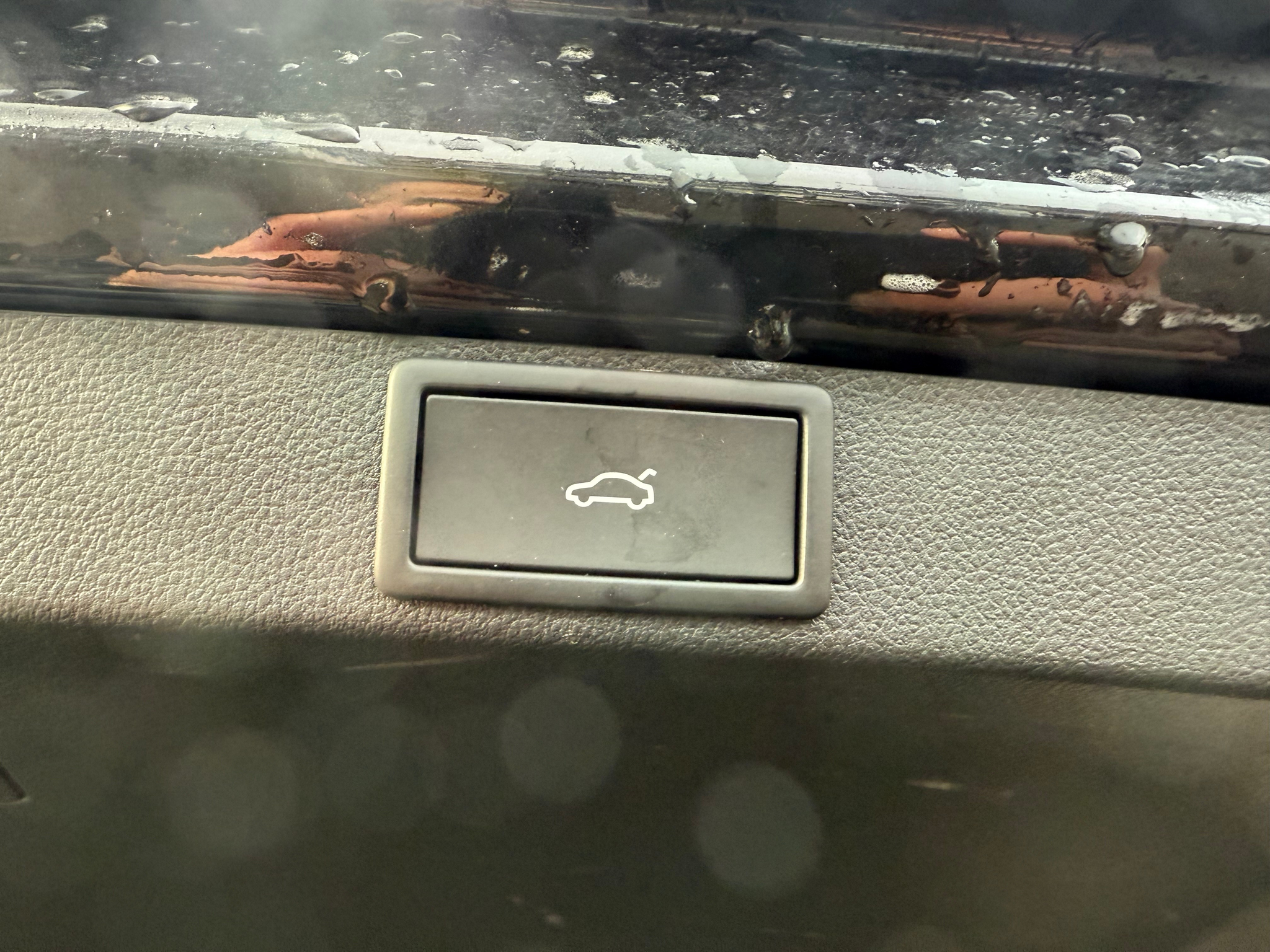 listing desktop thumbnail image 10