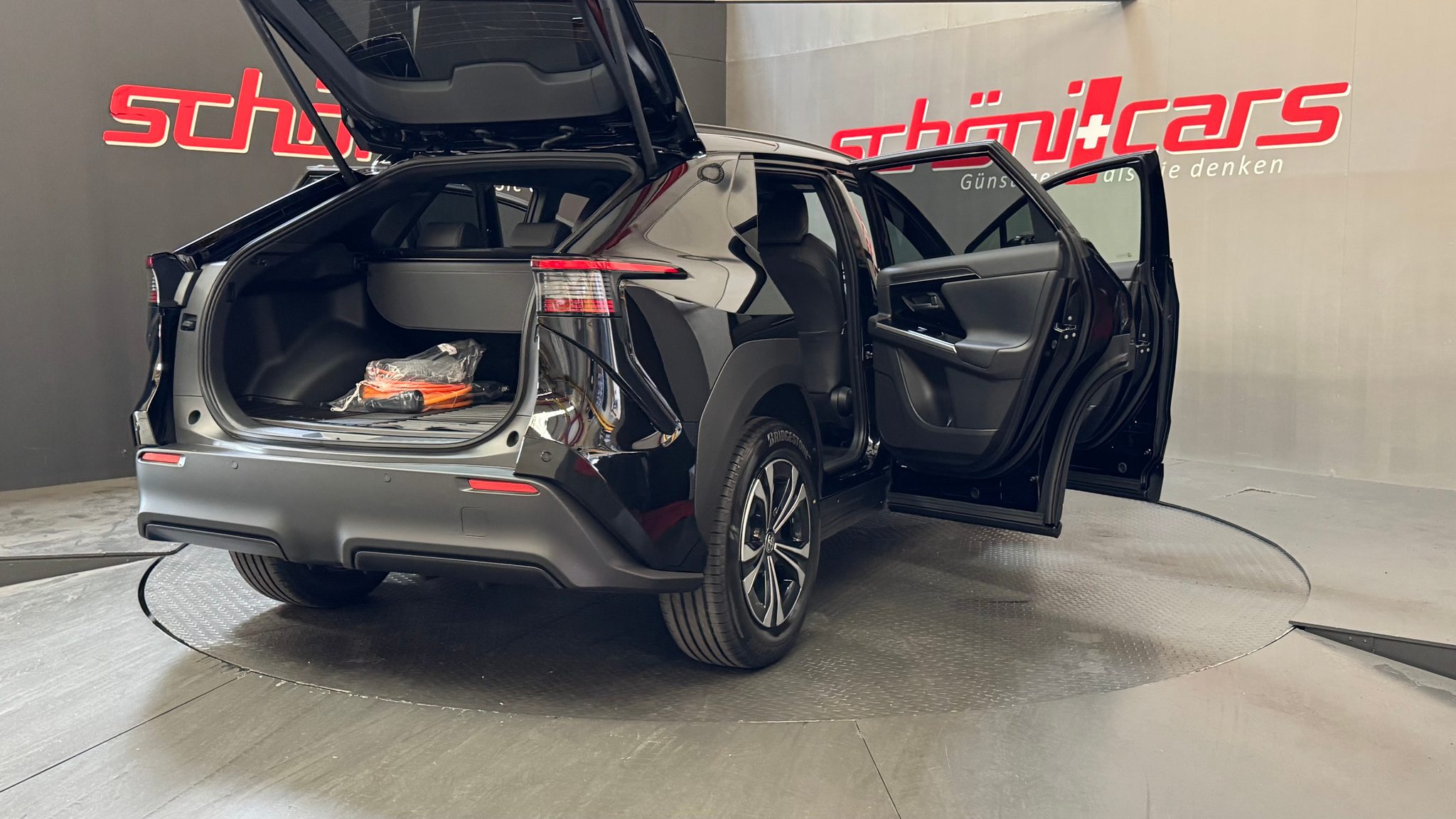 listing desktop thumbnail image 5