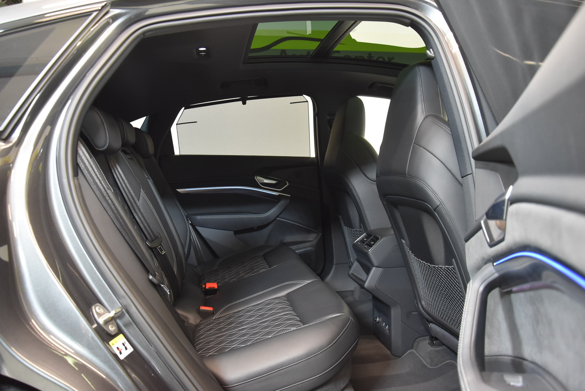 listing desktop thumbnail image 5