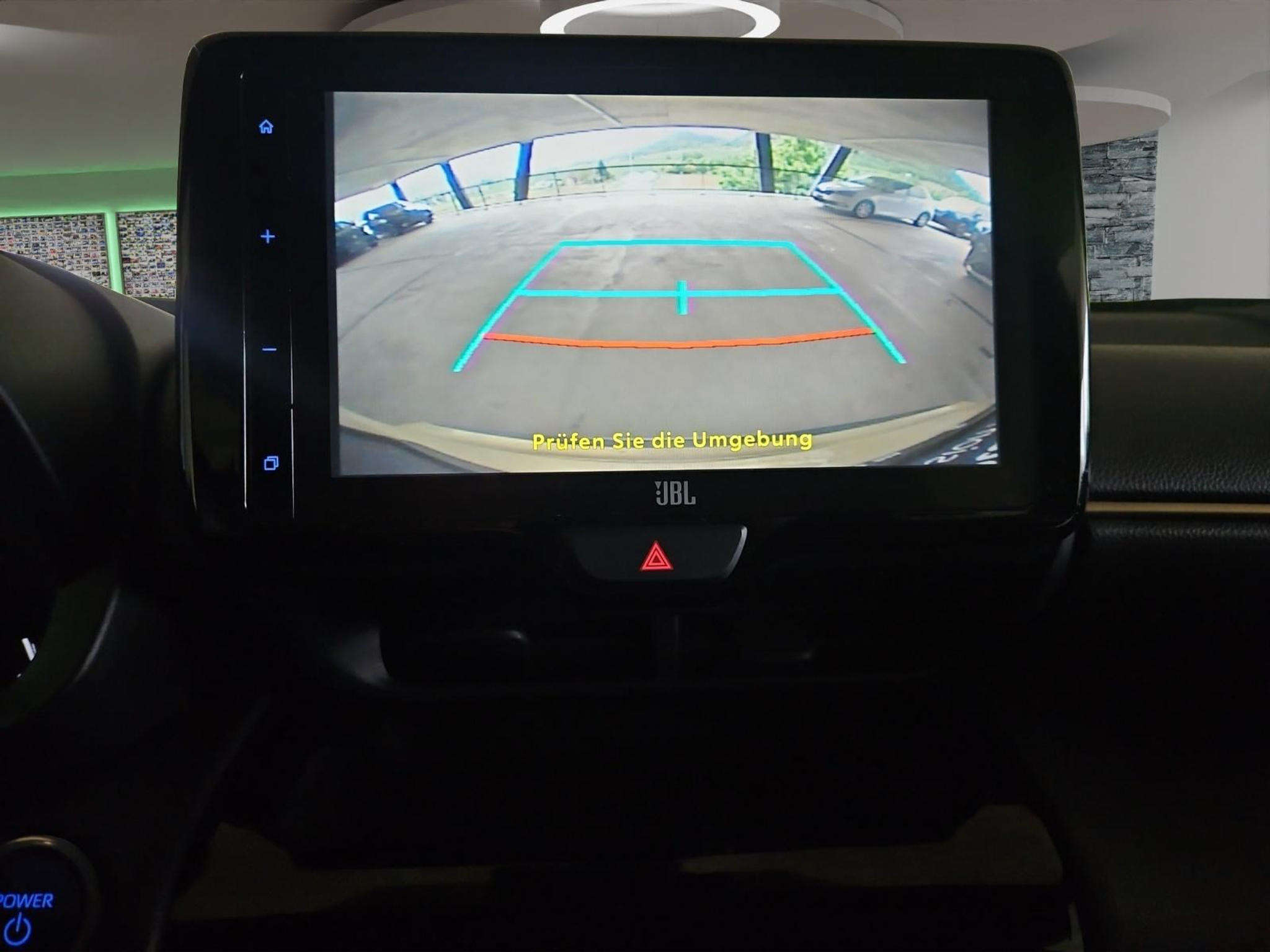 listing desktop thumbnail image 14