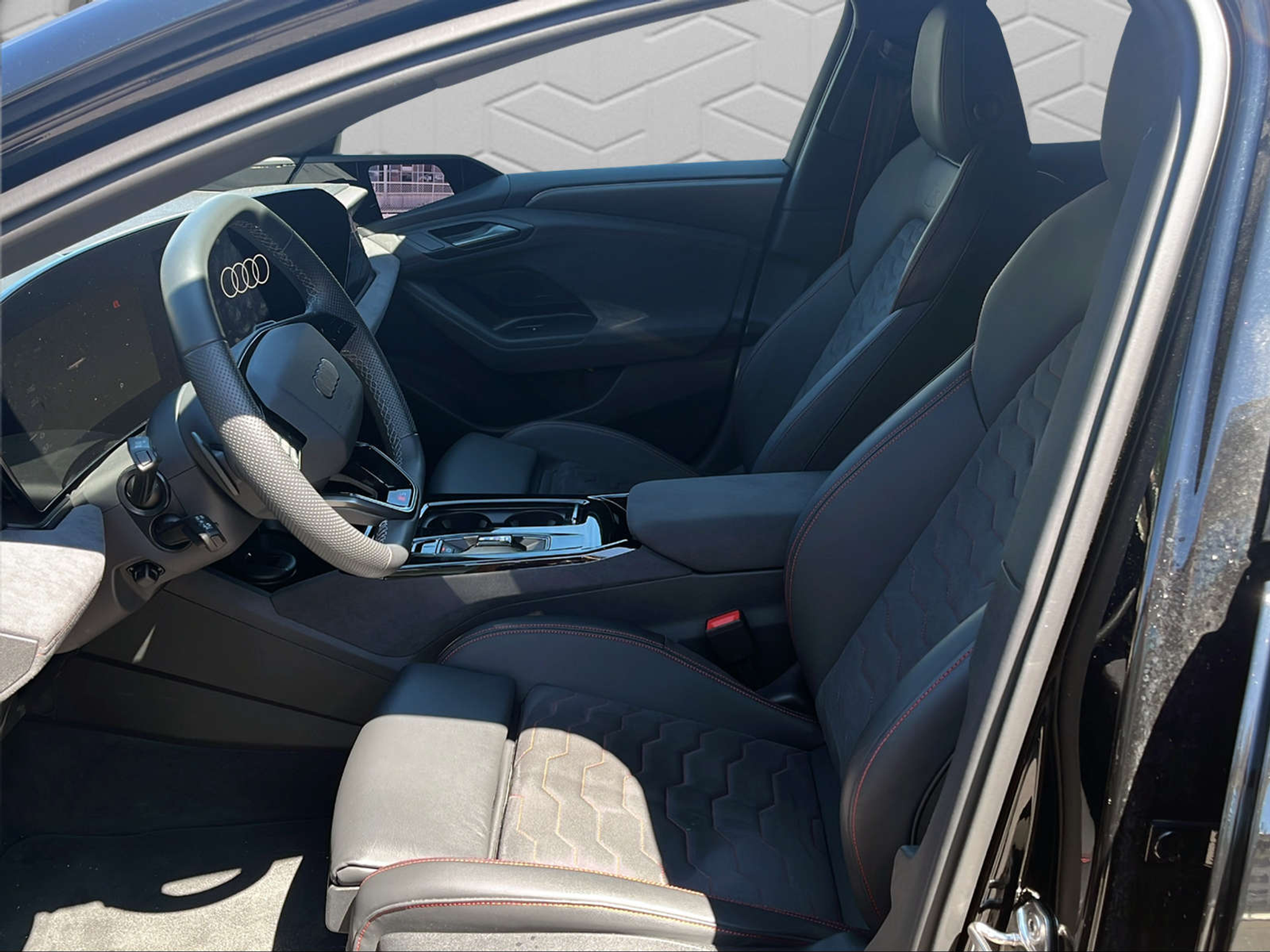 listing desktop thumbnail image 6