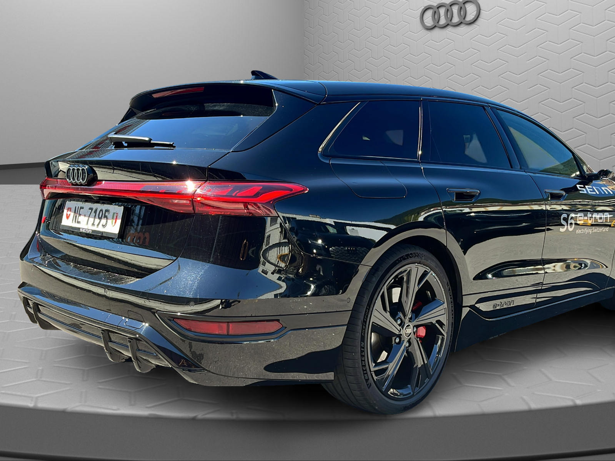 listing desktop thumbnail image 2