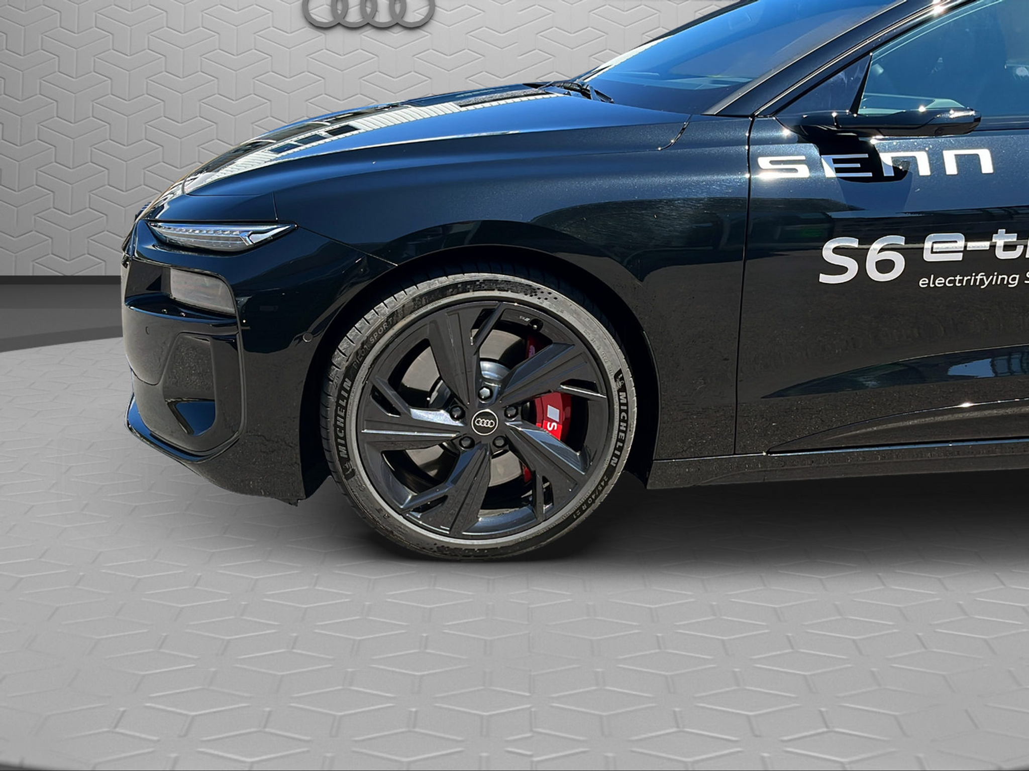 listing desktop thumbnail image 5