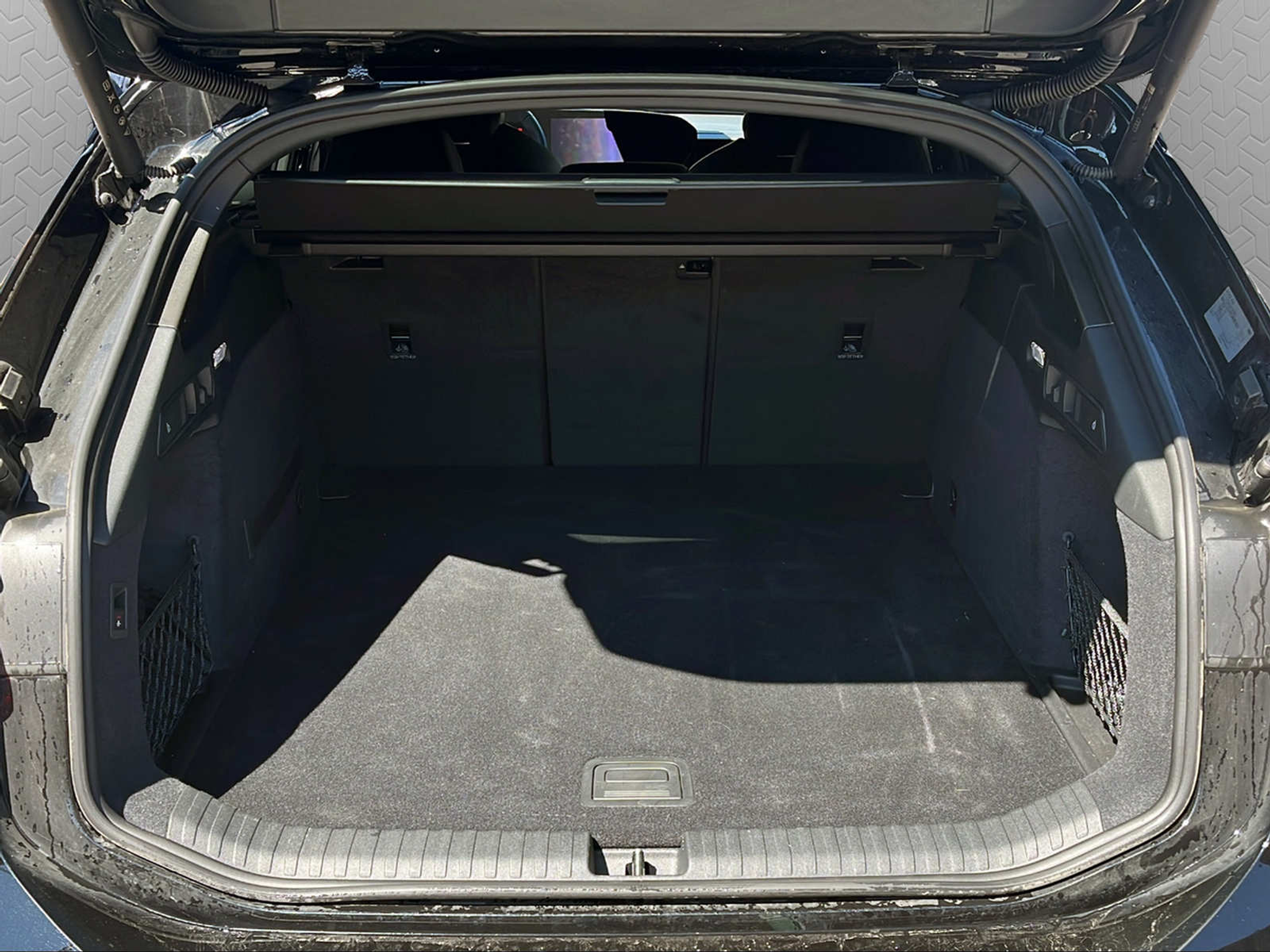 listing desktop thumbnail image 13