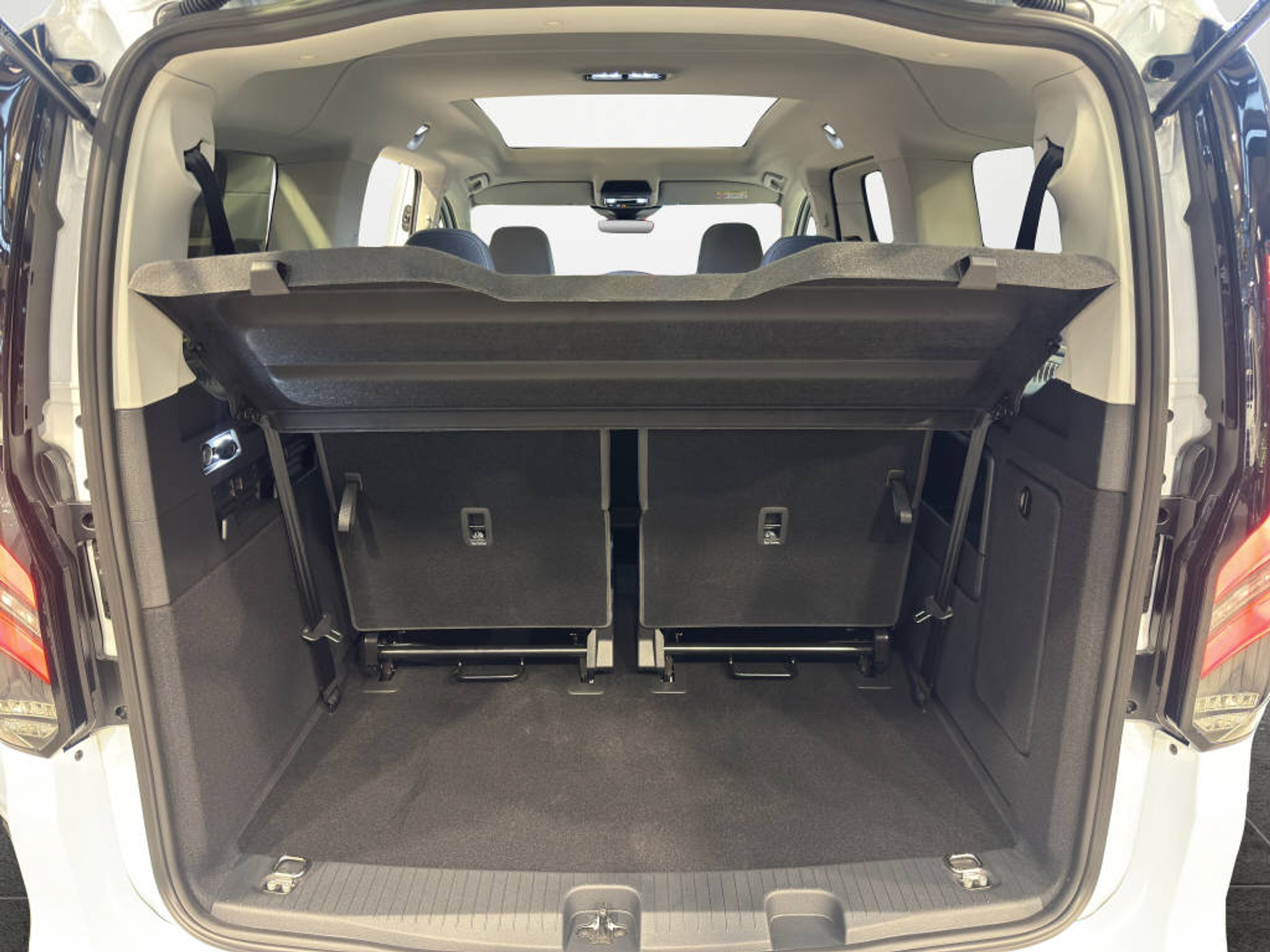 listing desktop thumbnail image 15