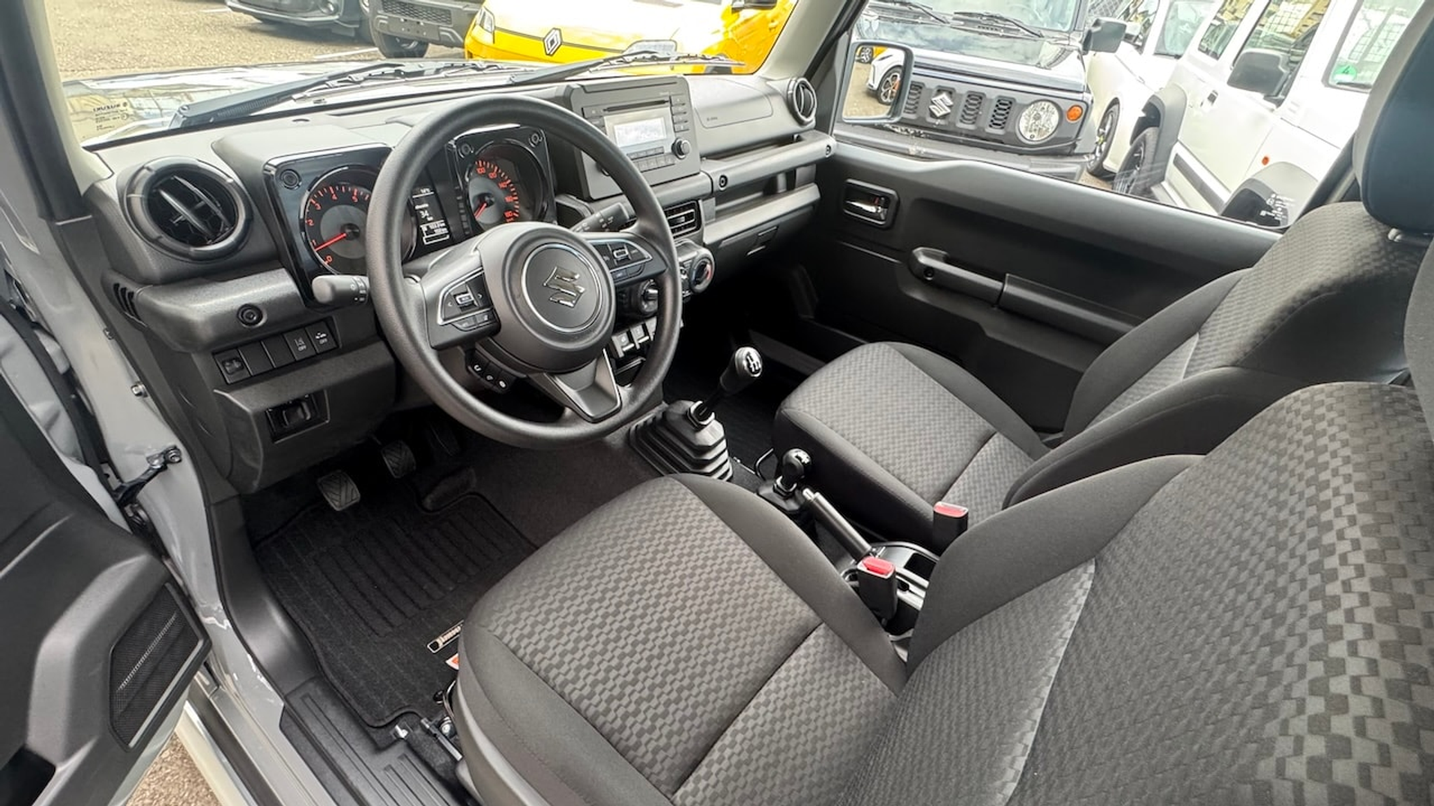 listing desktop thumbnail image 16