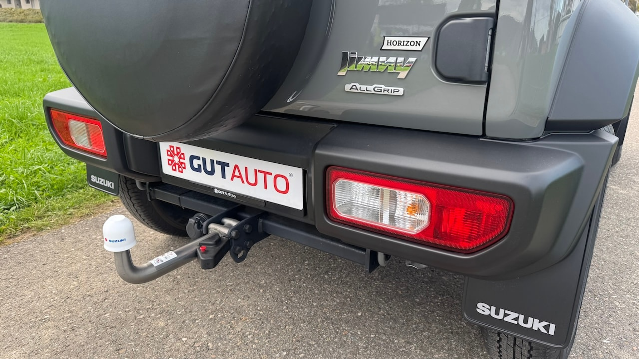 listing desktop thumbnail image 12