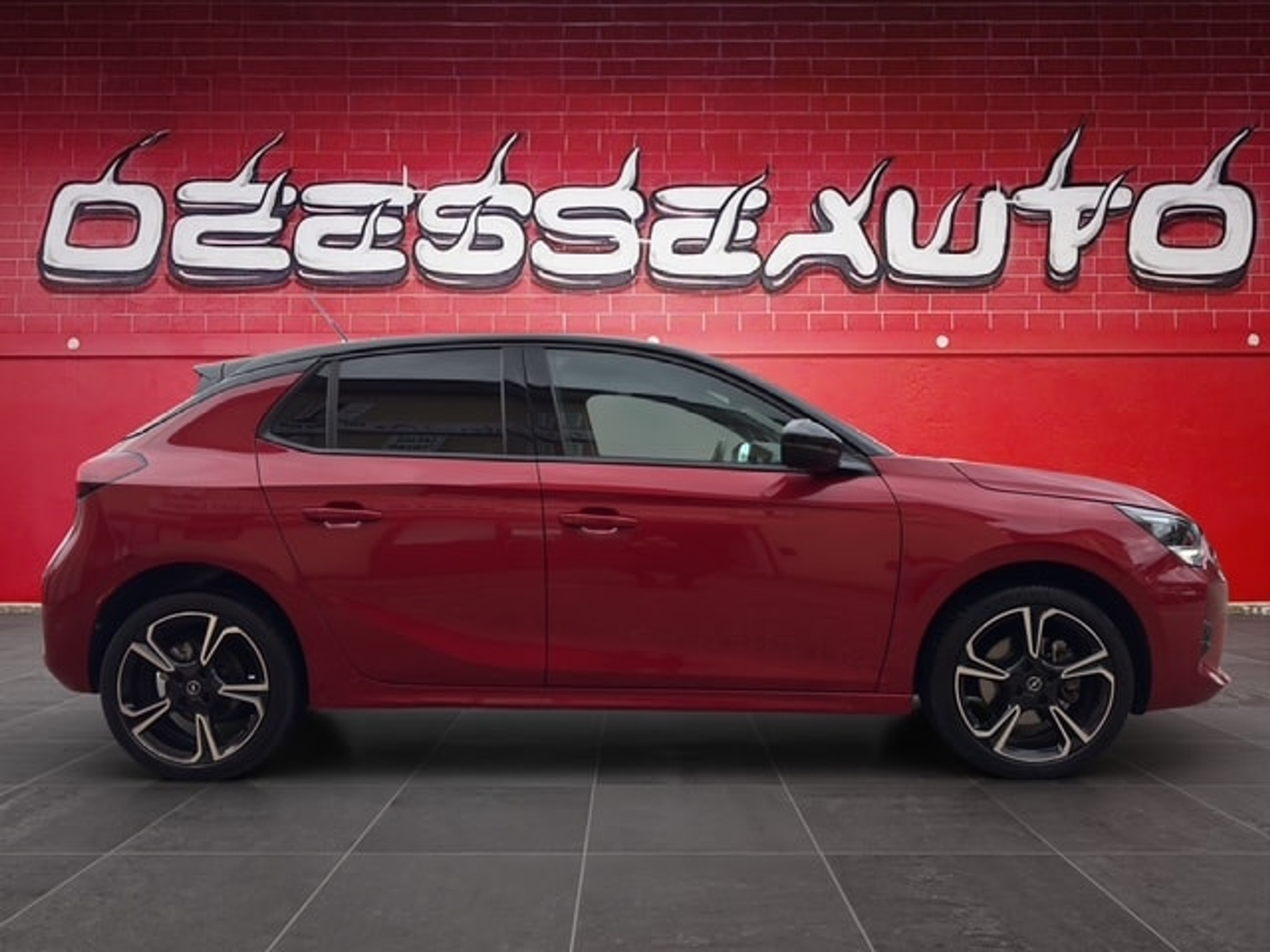 listing desktop thumbnail image 3