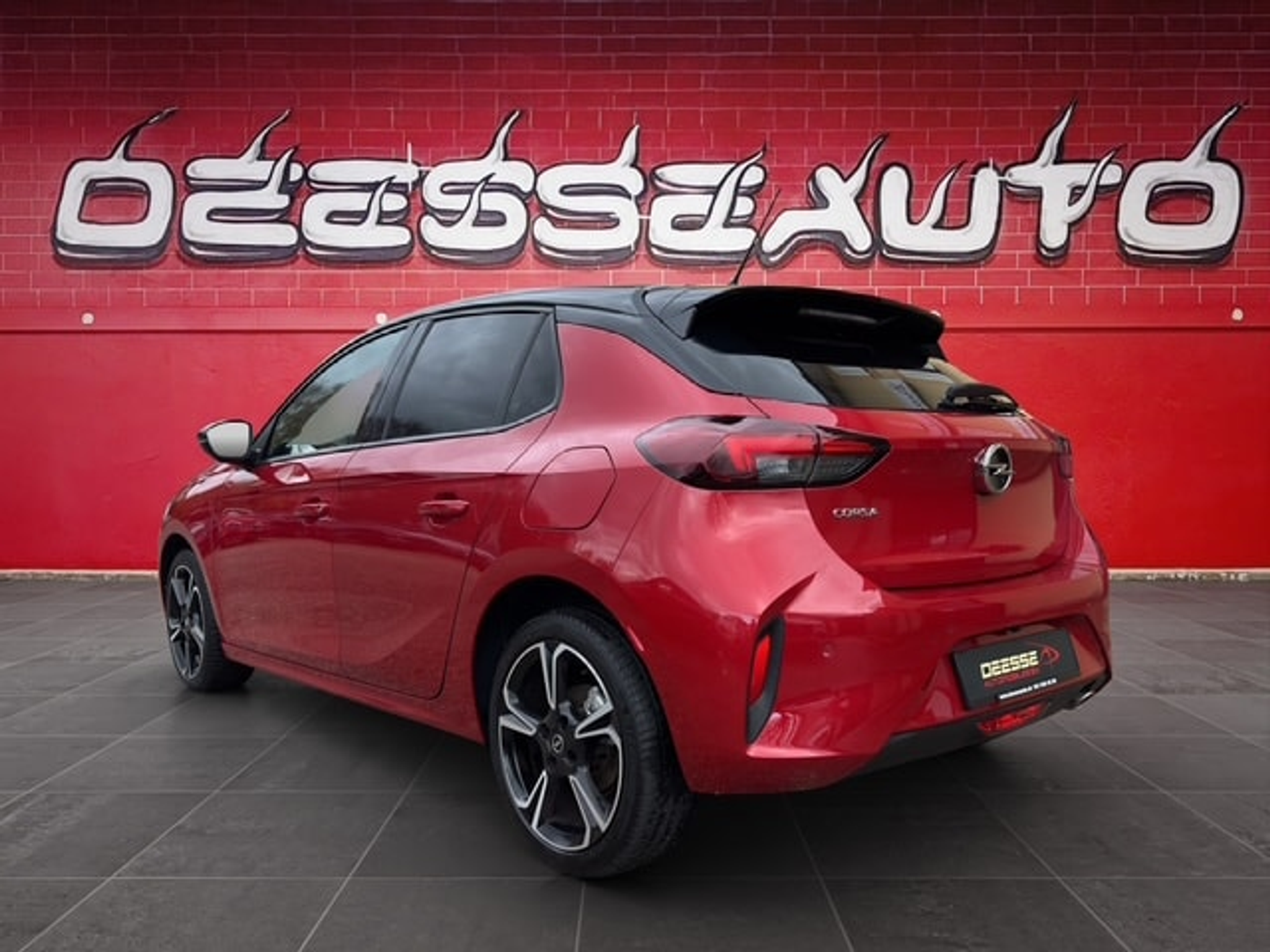 listing desktop thumbnail image 6