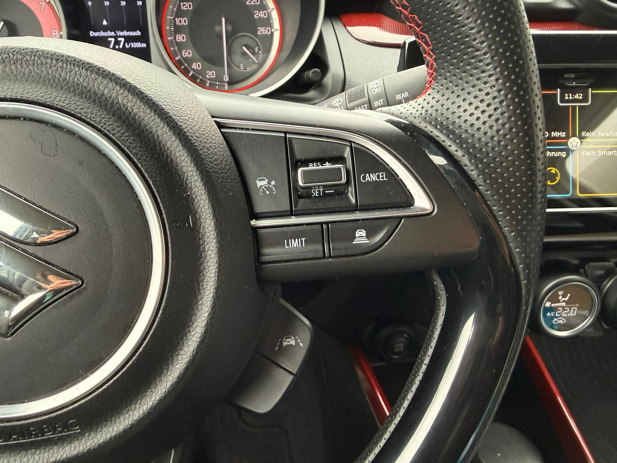 listing desktop thumbnail image 13