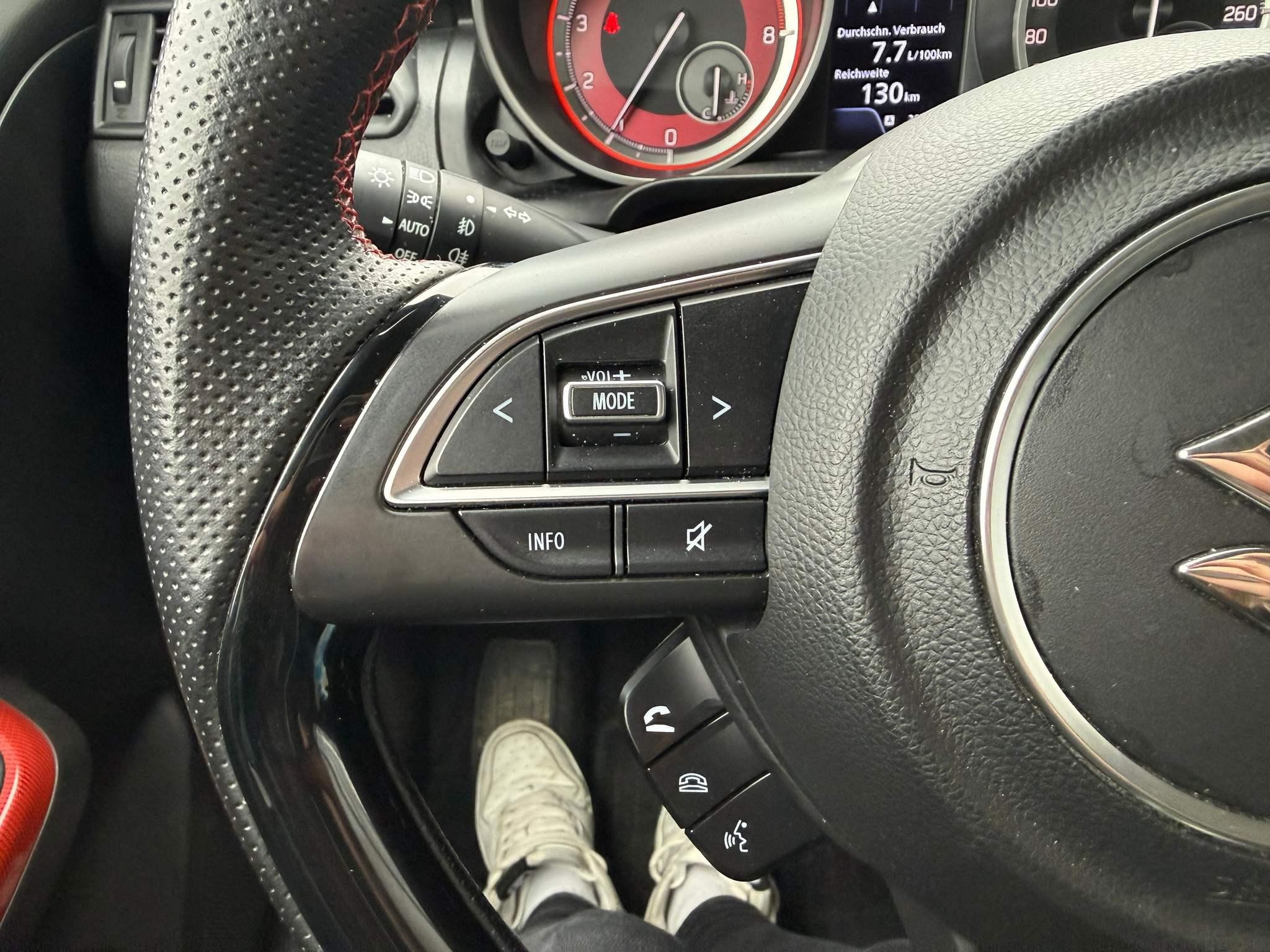 listing desktop thumbnail image 12