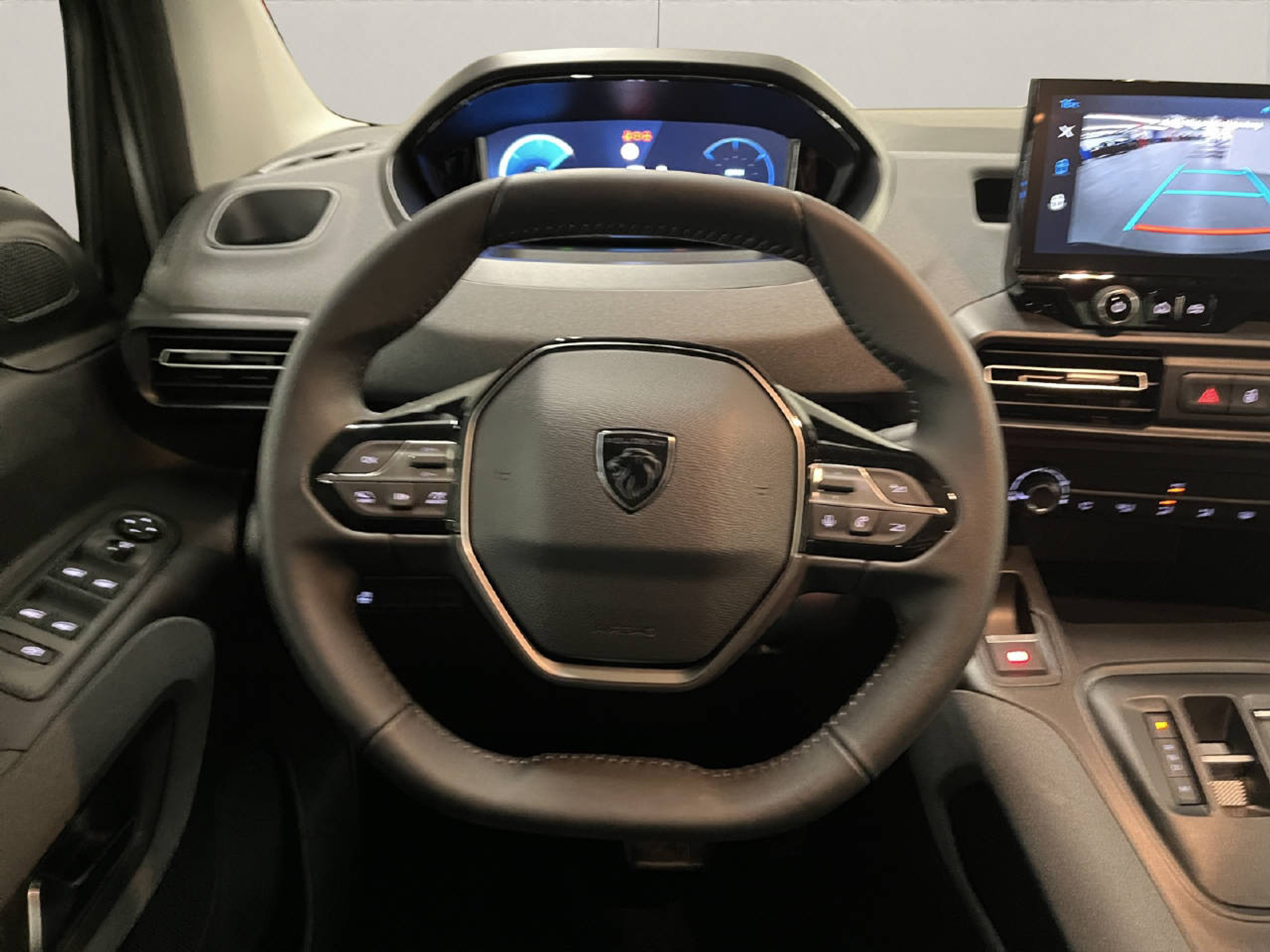 listing desktop thumbnail image 6