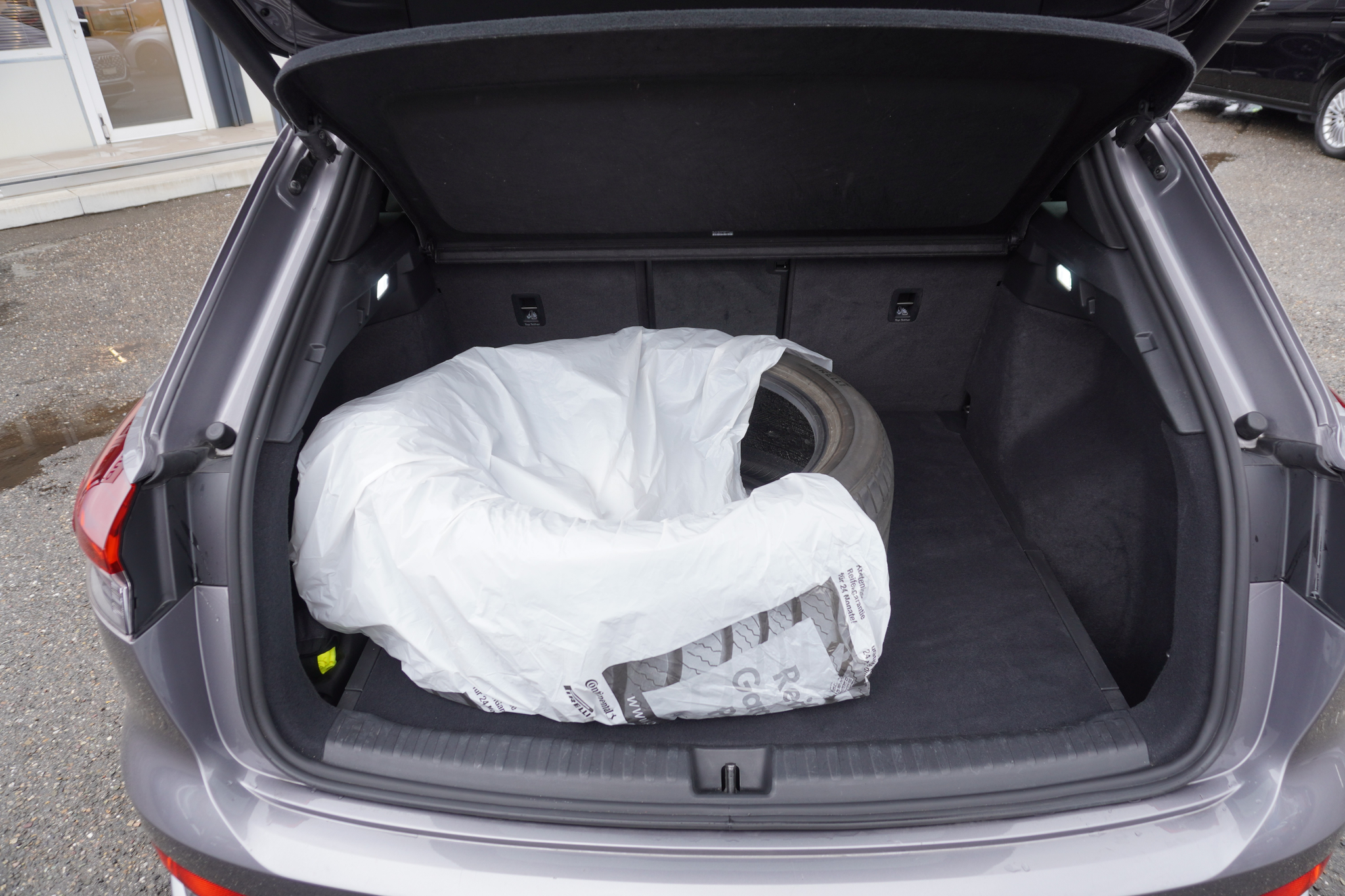 listing desktop thumbnail image 9